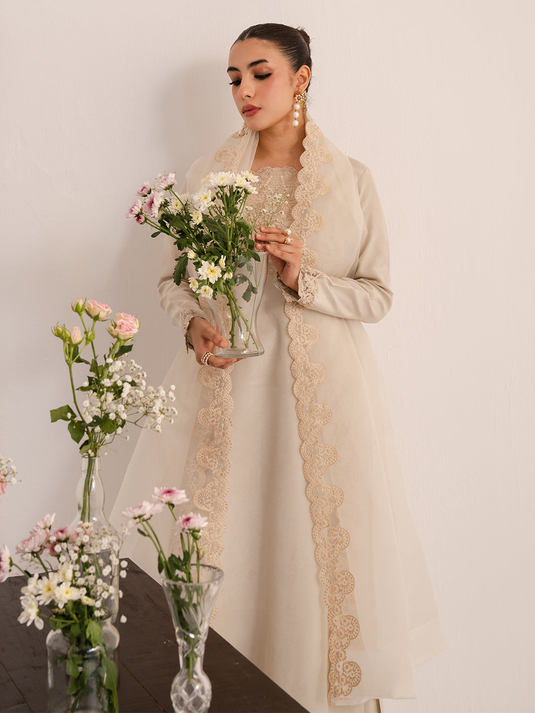 Izel | The Silk Chapter | Creme, image 2