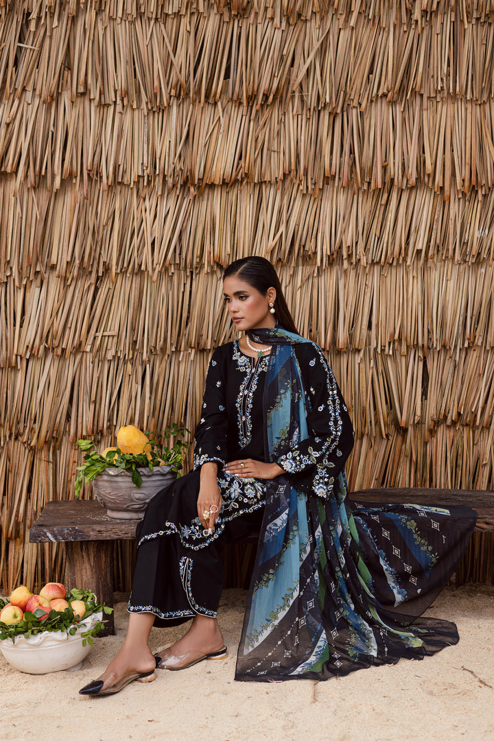 Batik | Winter 25 | Crimora, image 5