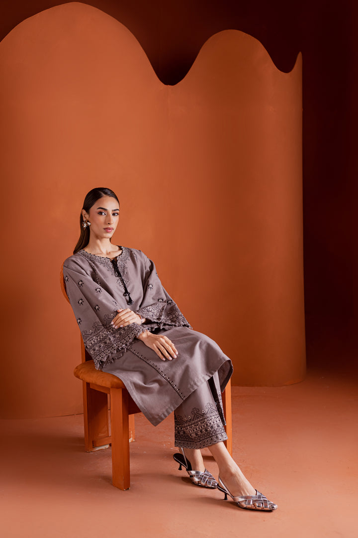 Batik | Winter 25 | Cross Word, image 5