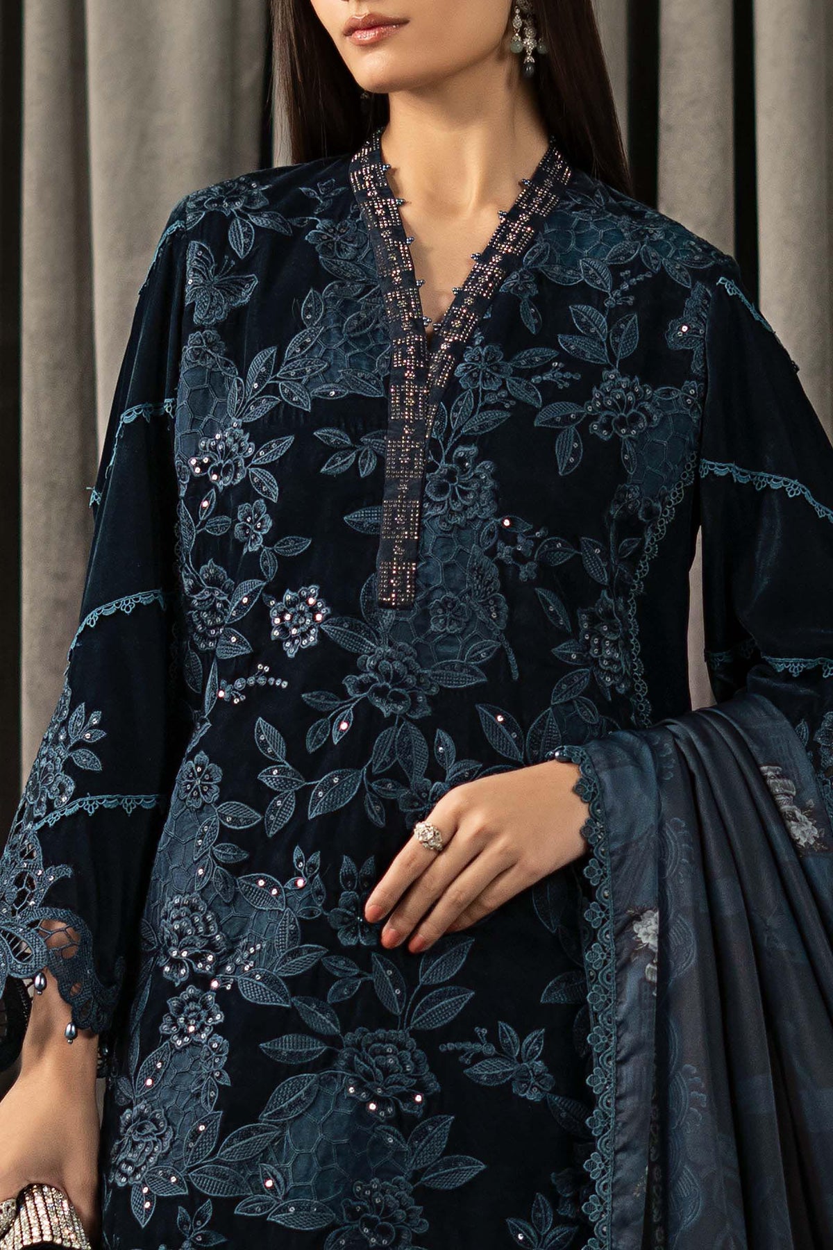 Maria B | Winter Luxe Pret 25 | WLS-1310-Teal, image 5
