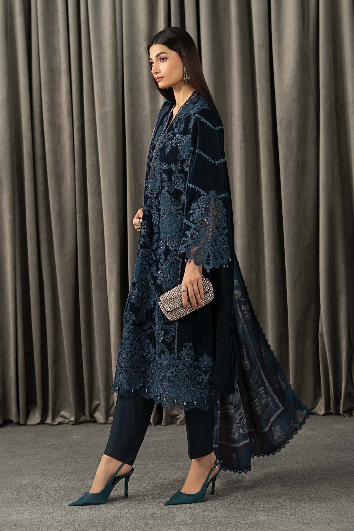 Maria B | Winter Luxe Pret 25 | WLS-1310-Teal, image 3