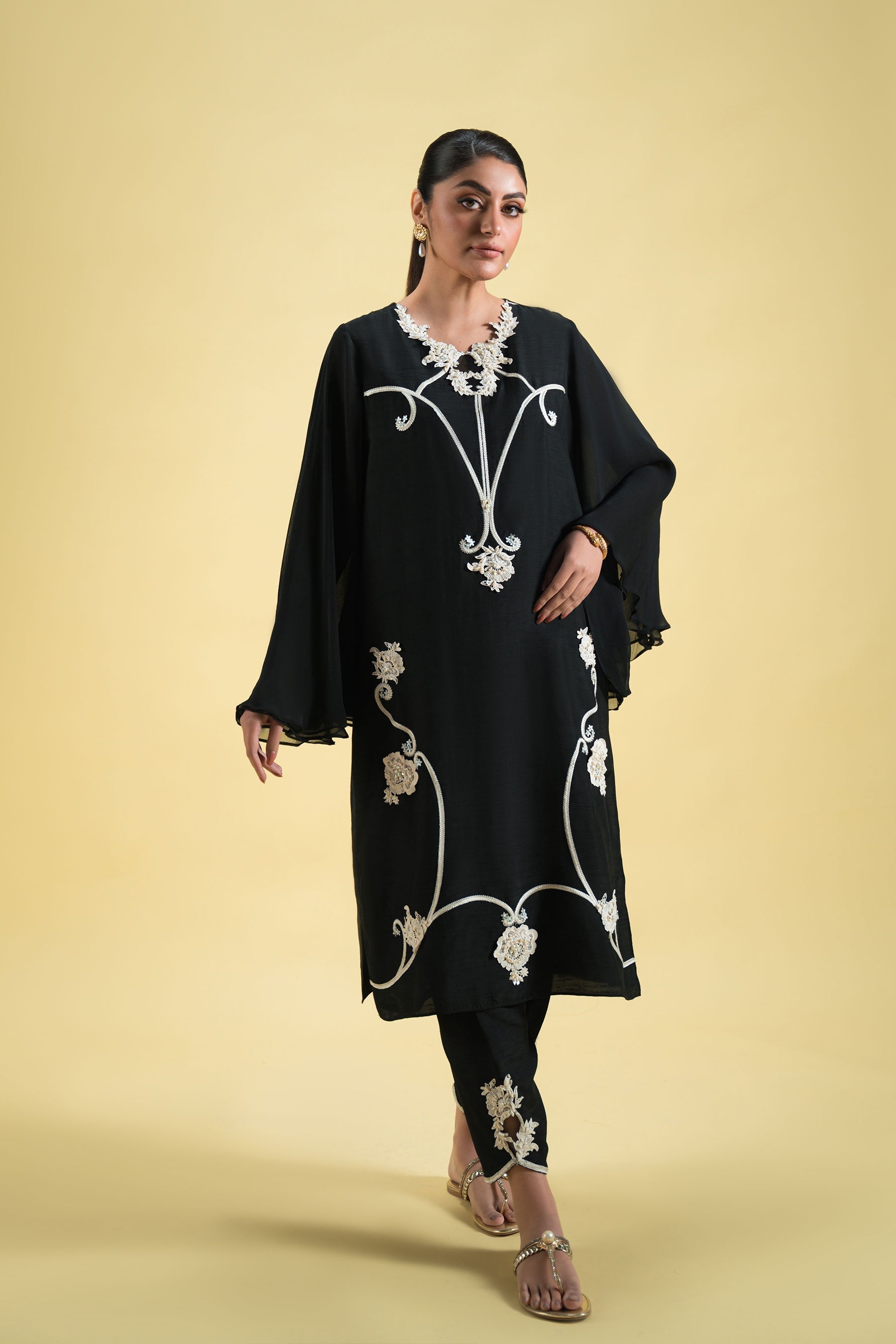 Ammara Khan | Sia 25 | D-11-B -  Ammara Khan Ladies Clothes -  House of Maryam