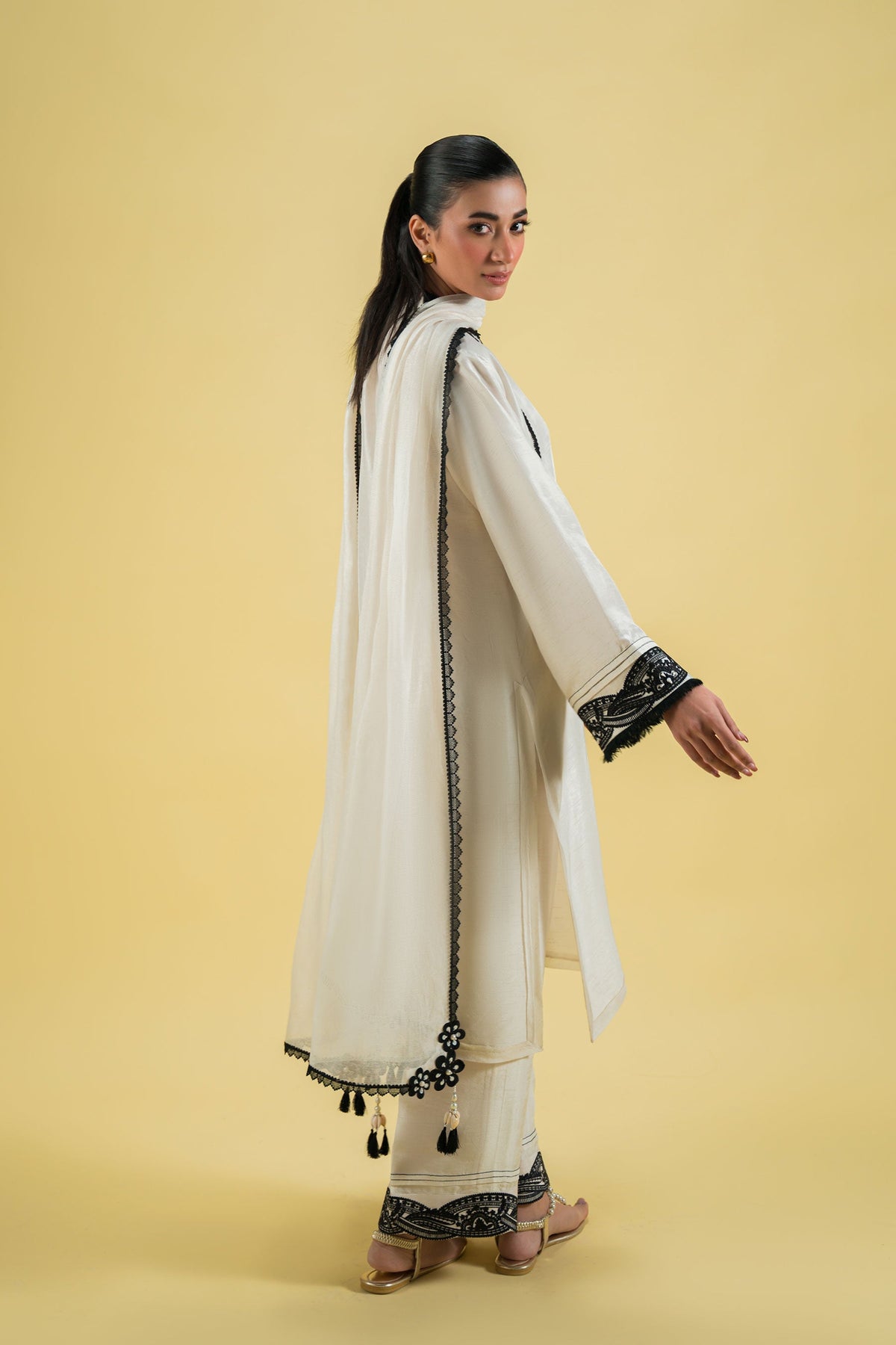 Ammara Khan | Sia 25 | D-13 -  Ammara Khan Ladies Clothes - Original Designer Dress - House of Maryam