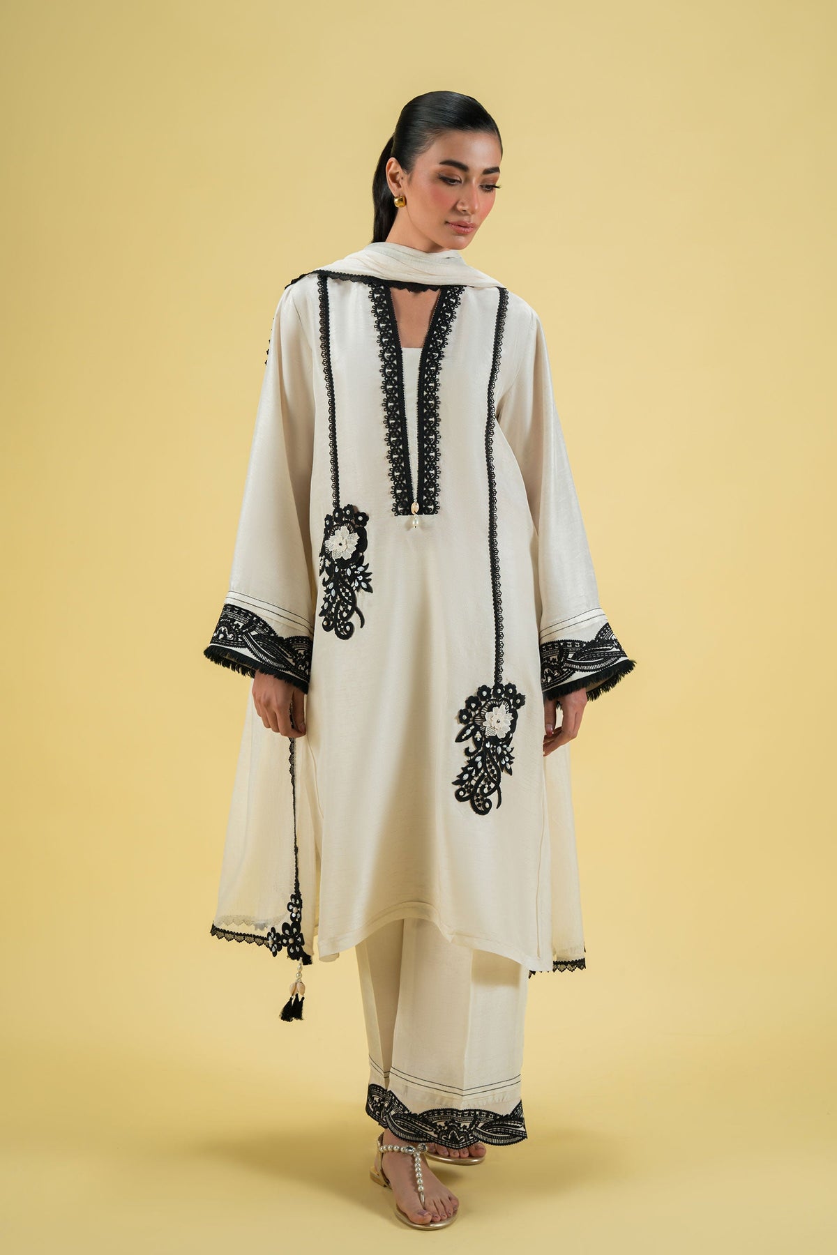 Ammara Khan | Sia 25 | D-13 -  Ammara Khan Ladies Clothes - Original Designer Dress - House of Maryam