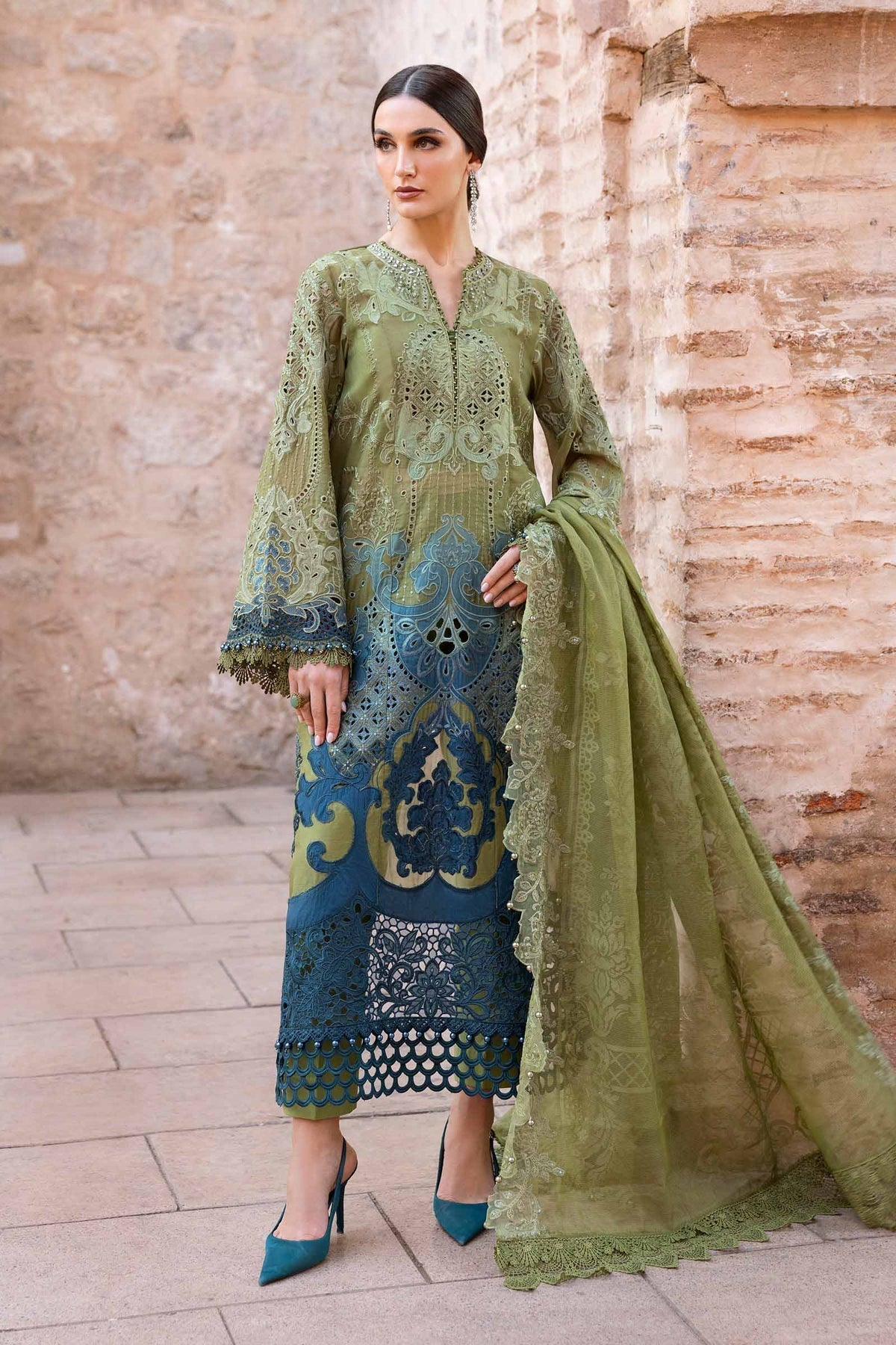 Maria B | Luxury Lawn 25 | D-2501-A -  Maria B Ladies Clothes - Original Designer Dress - House of Maryam