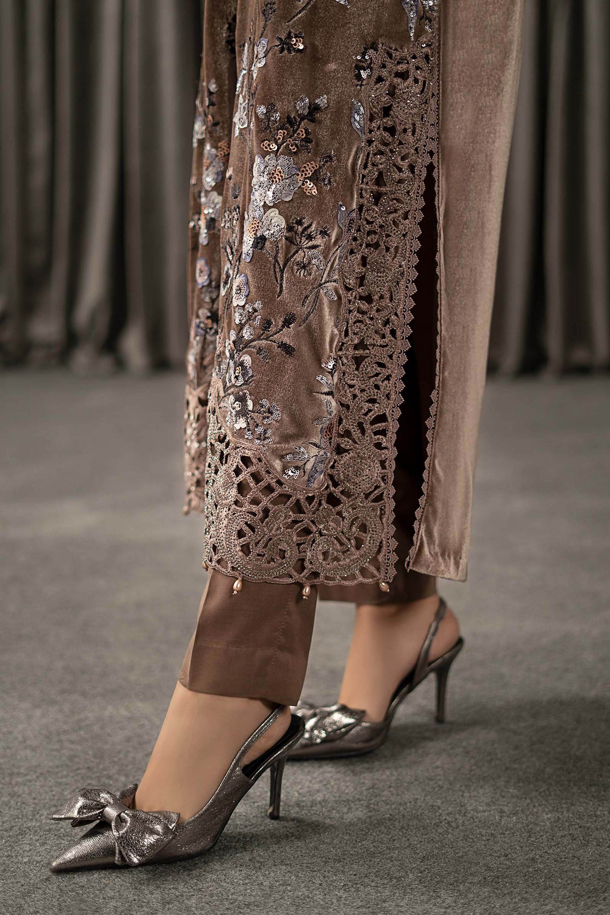 Maria B | Winter Luxe Pret 25 | WLS-1303-BEIGE, image 8