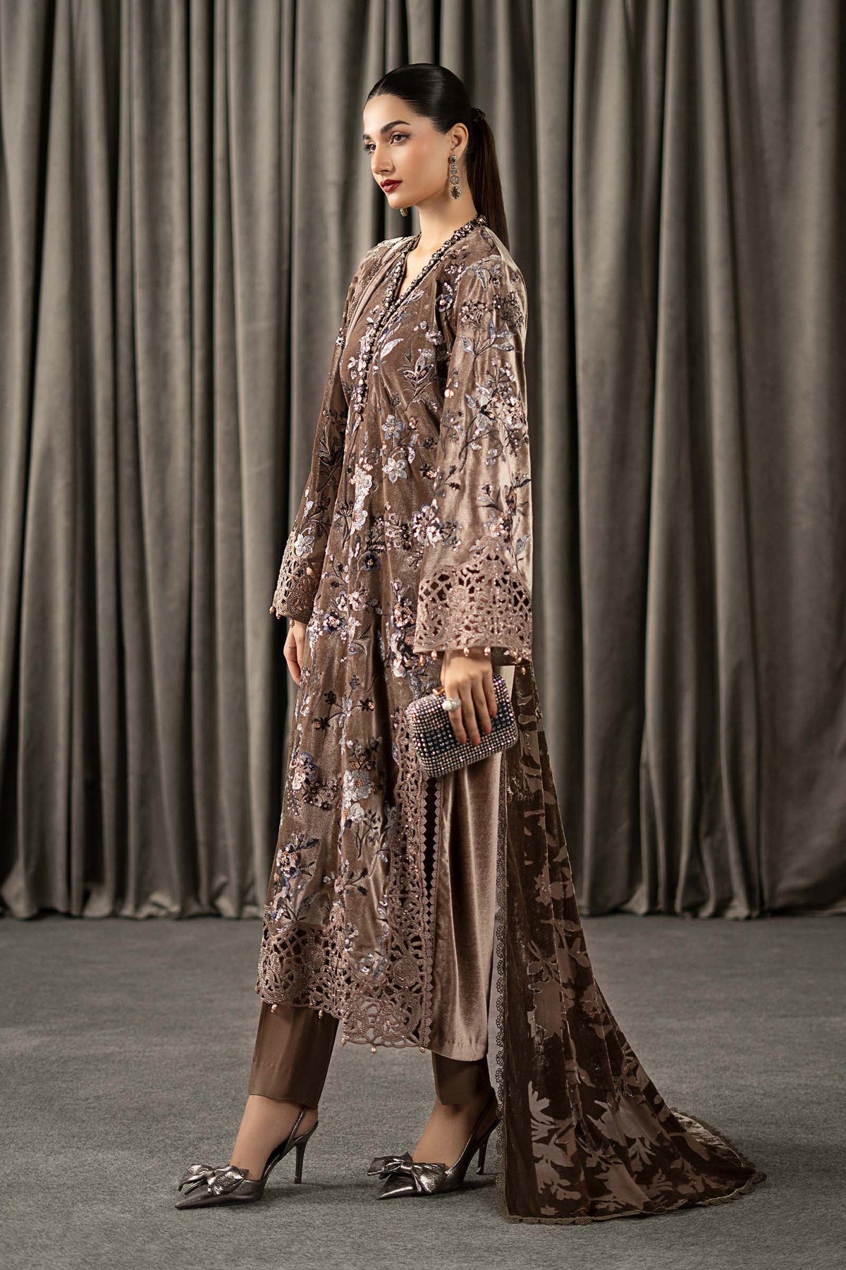 Maria B | Winter Luxe Pret 25 | WLS-1303-BEIGE, image 3