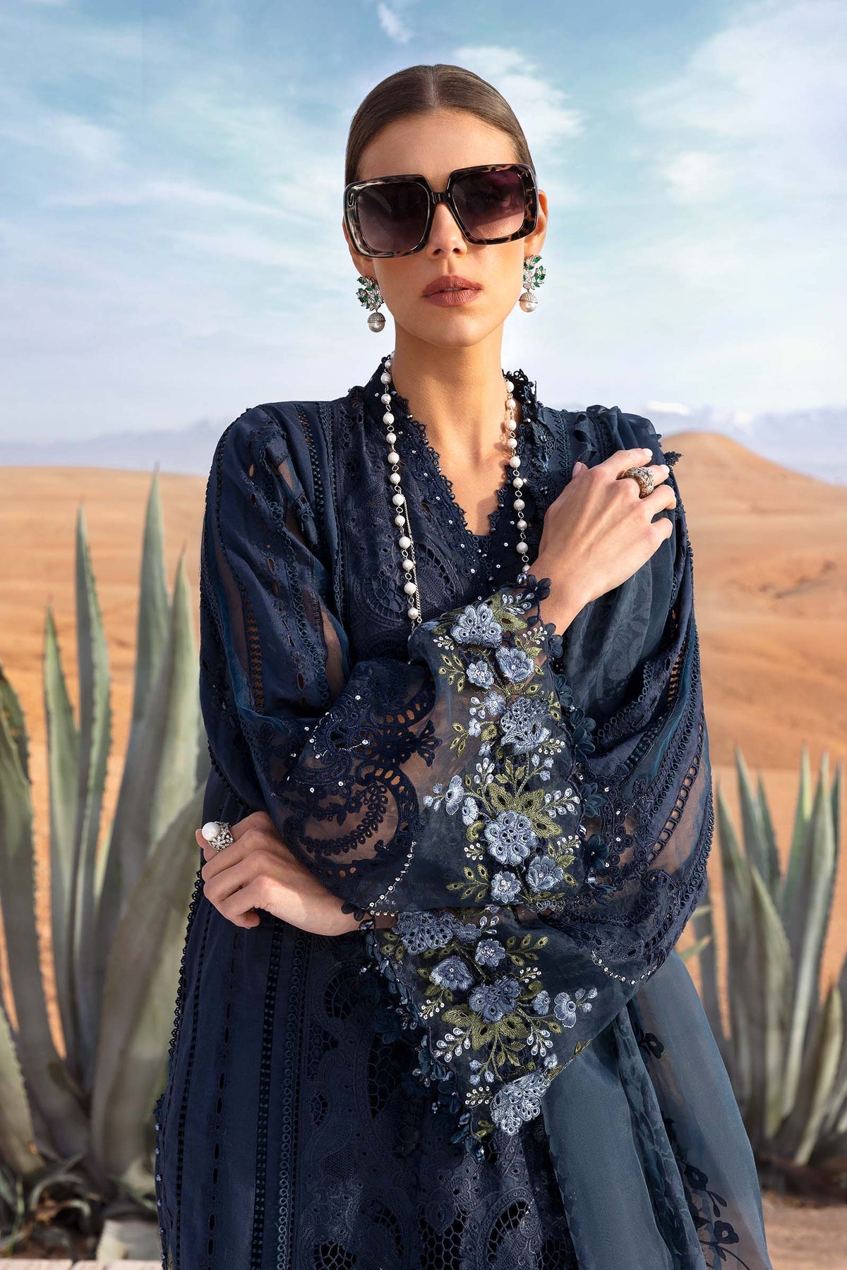 Maria B | Luxury Lawn 25 | D-2504-B -  Maria B Ladies Clothes - Original Designer Dress - House of Maryam