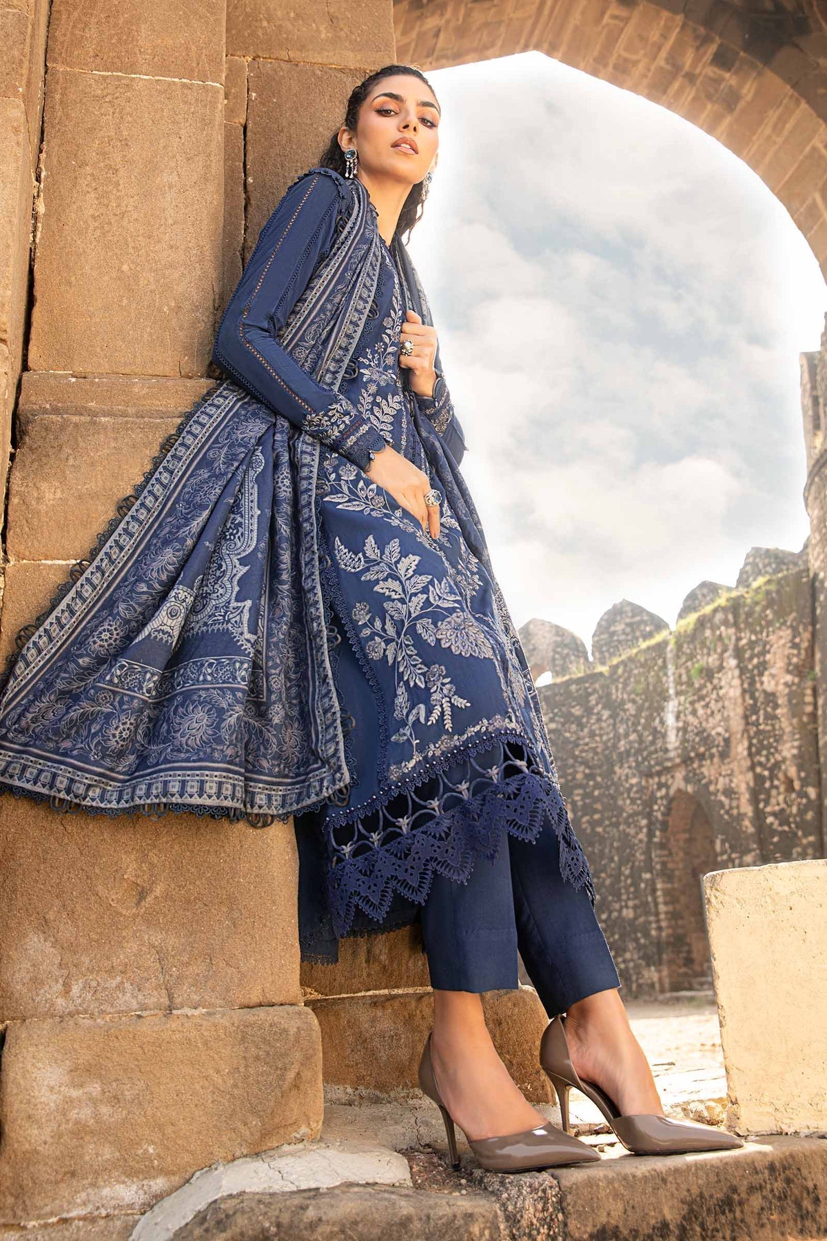 Maria B | M Prints Winter 24 | MPT-2404-B -  Maria B Ladies Clothes - Original Designer Dress - House of Maryam