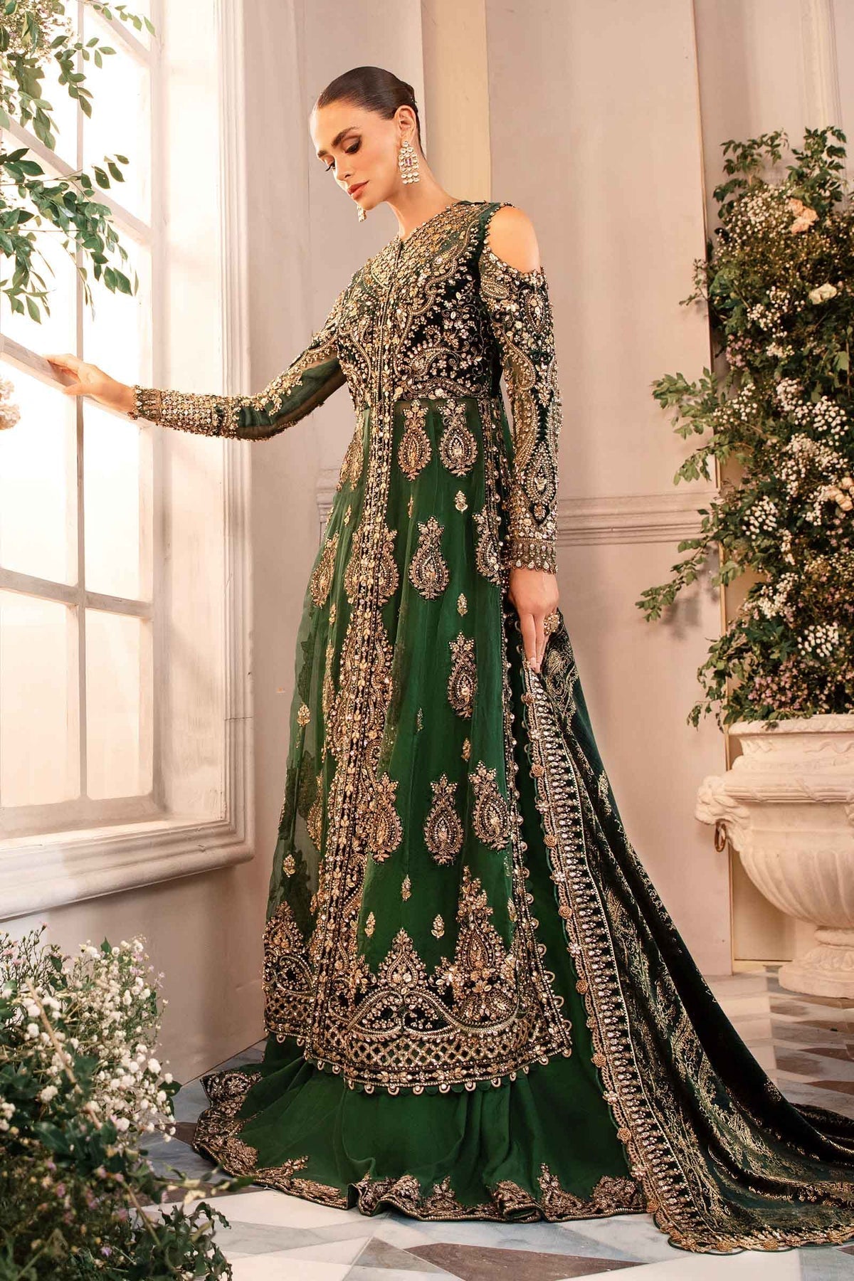 Maria B | Mbroidered Formals 24 | Velvet Suit | BD-2904