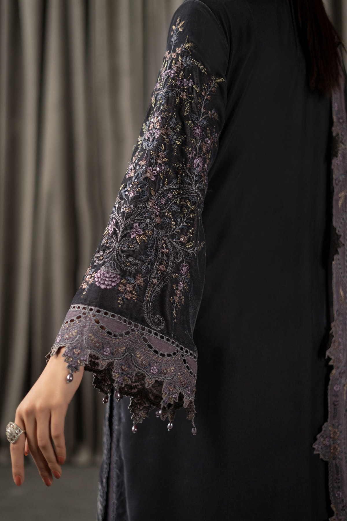 Maria B | Winter Luxe Pret 25 | WLS-1305, image 6