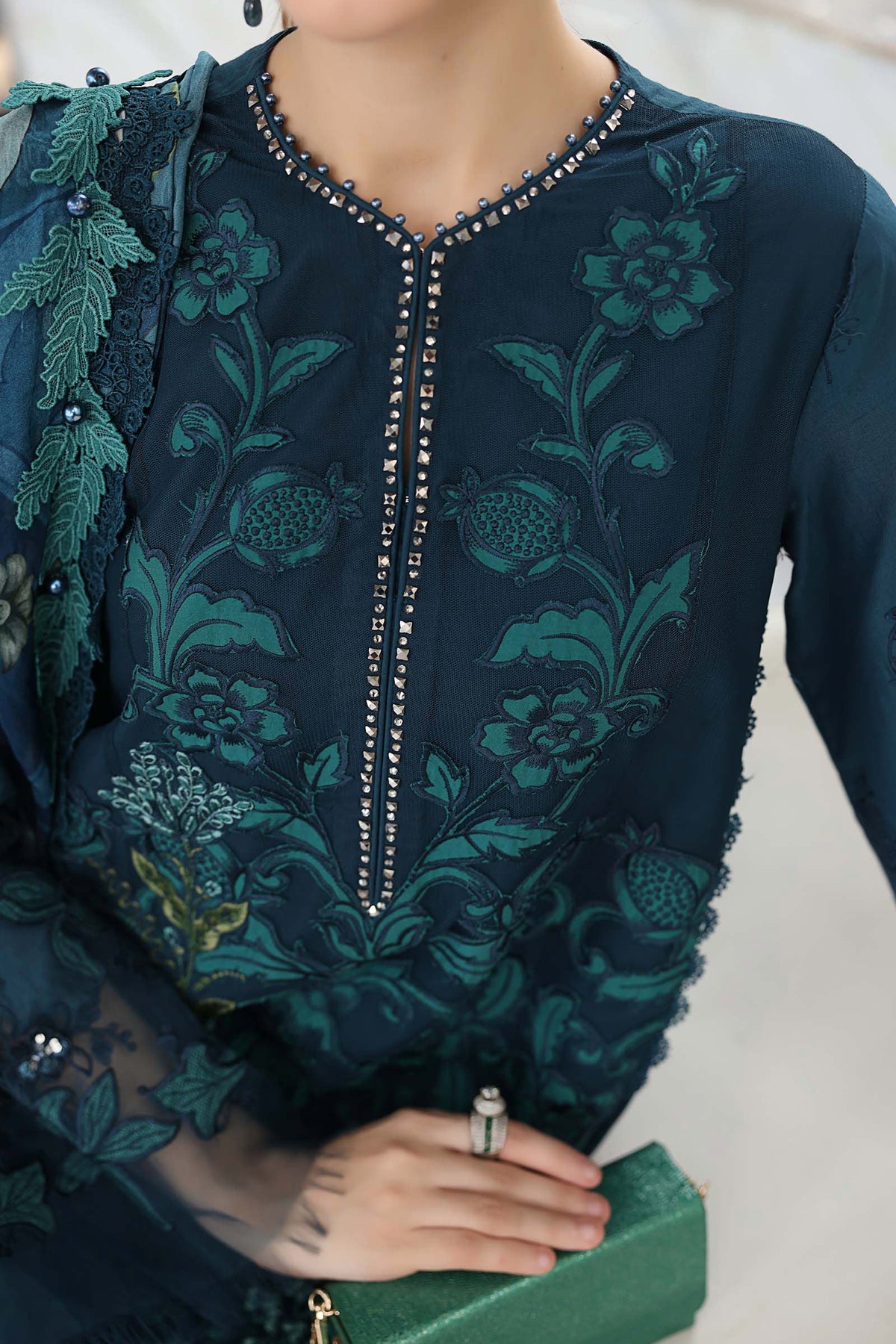 Maria B | luxury Lawn 26 | EL-26-06, image 3