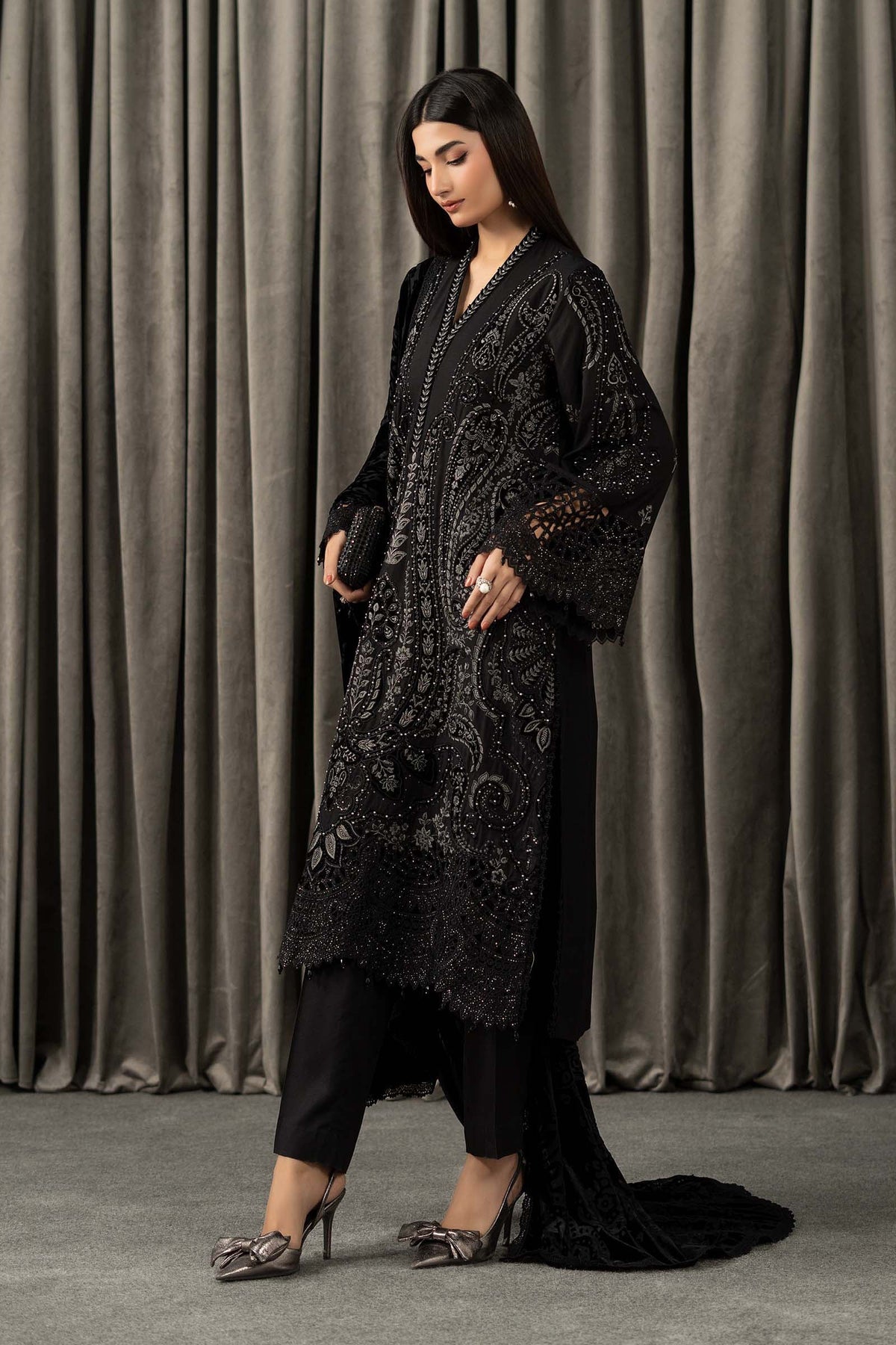 Maria B | Winter Luxe Pret 25 | WLS-1307-Black, image 6