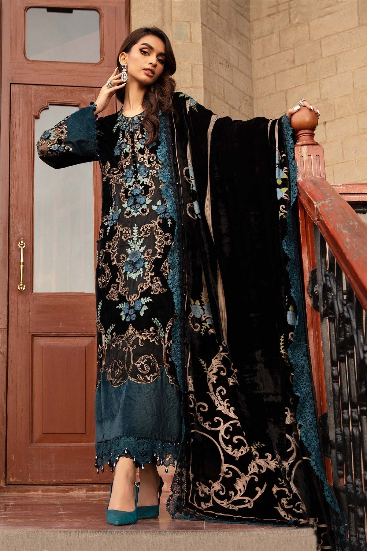 Maria B | Winter Luxe 24 | Velvet DL-1208 -  Maria B Ladies Clothes - Original Designer Dress - House of Maryam