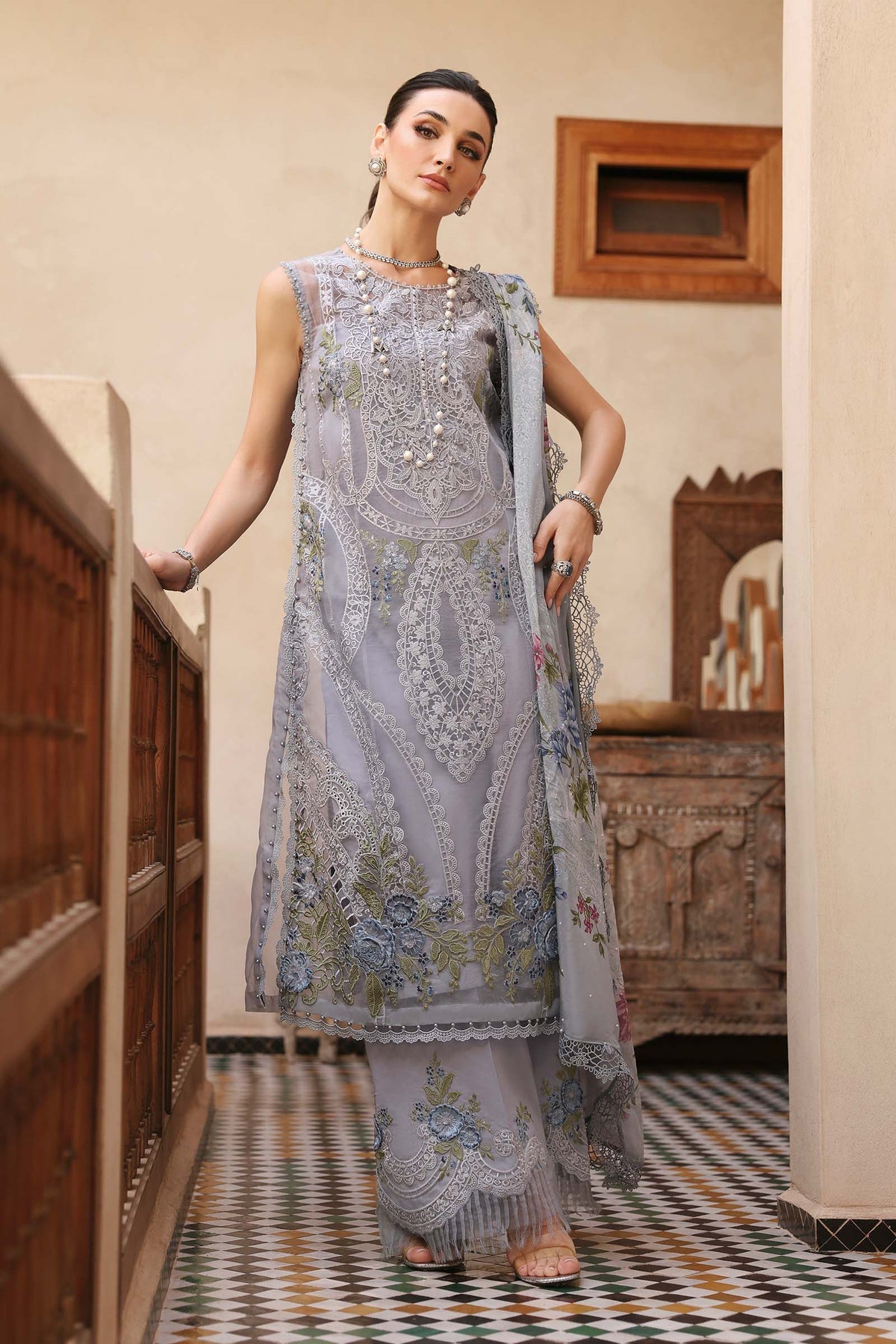 Maria B | Luxury Lawn 25 | D-2509-B -  Maria B Ladies Clothes - Original Designer Dress - House of Maryam