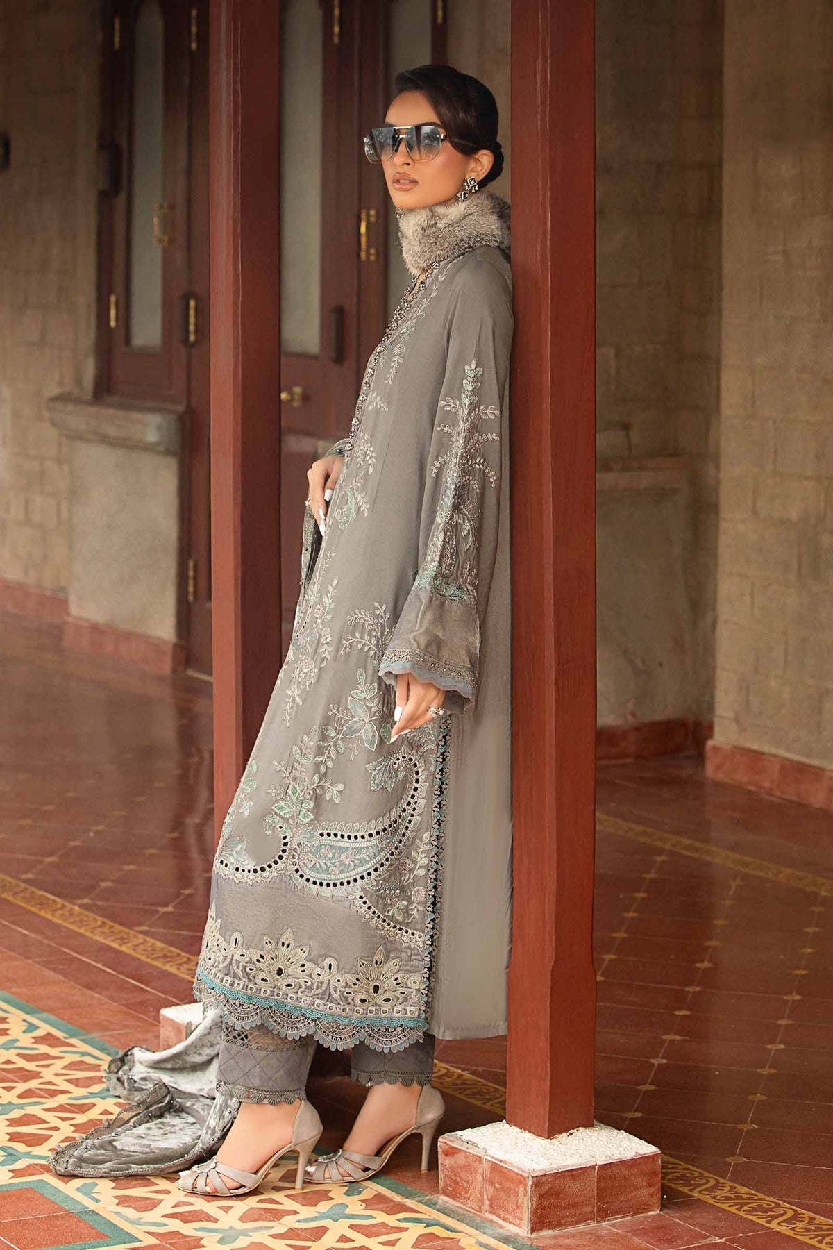 Maria B | Winter Luxe 24 | Velvet DL-1209 -  Maria B Ladies Clothes - Original Designer Dress - House of Maryam