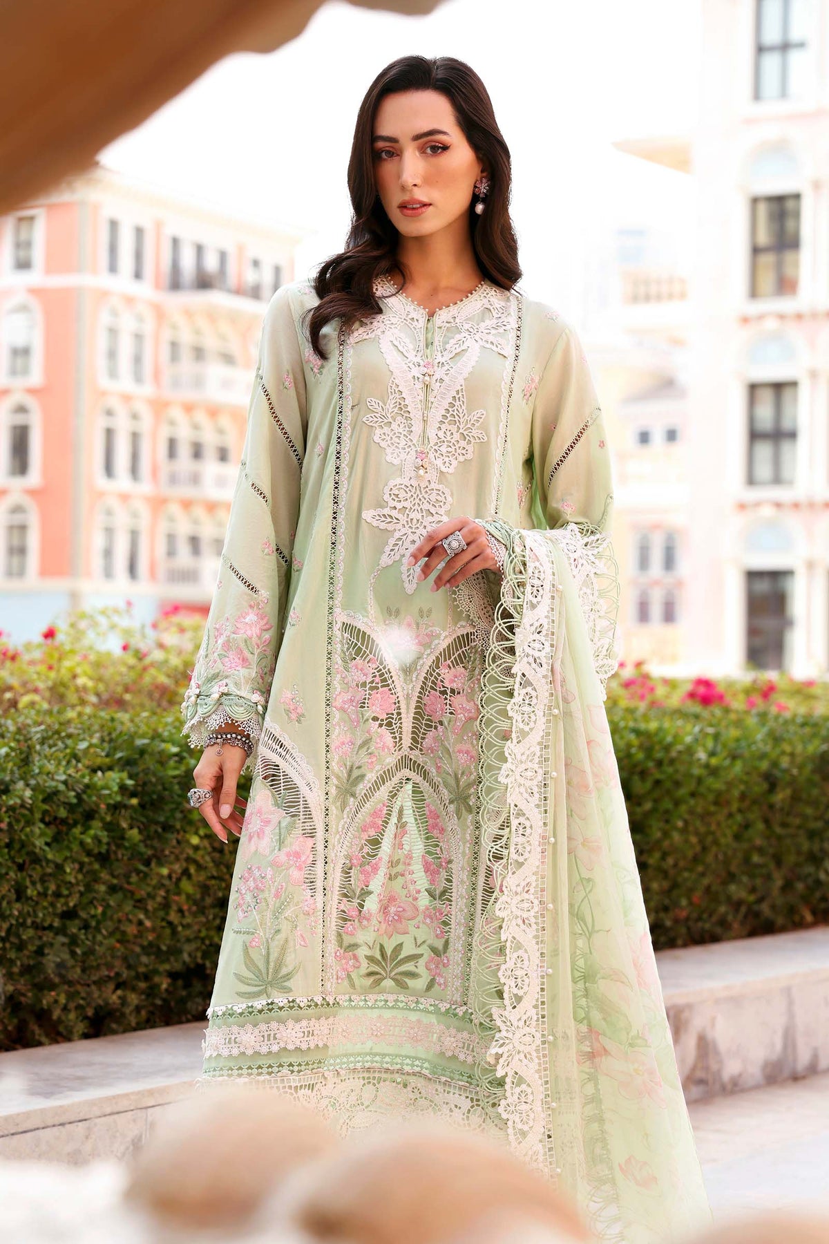 Maria B | Lawn 26 | D-2611-A, image 5