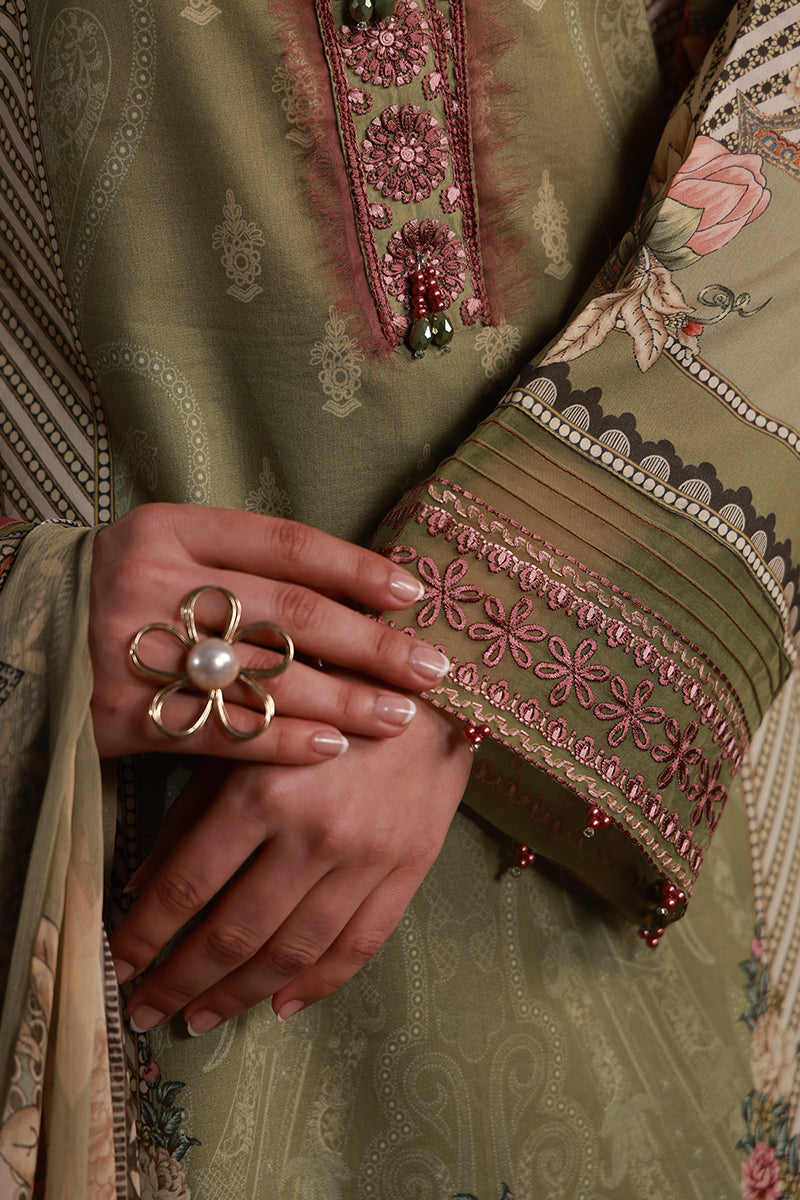 Gulaal | Delia Lawn | Alma, image 7