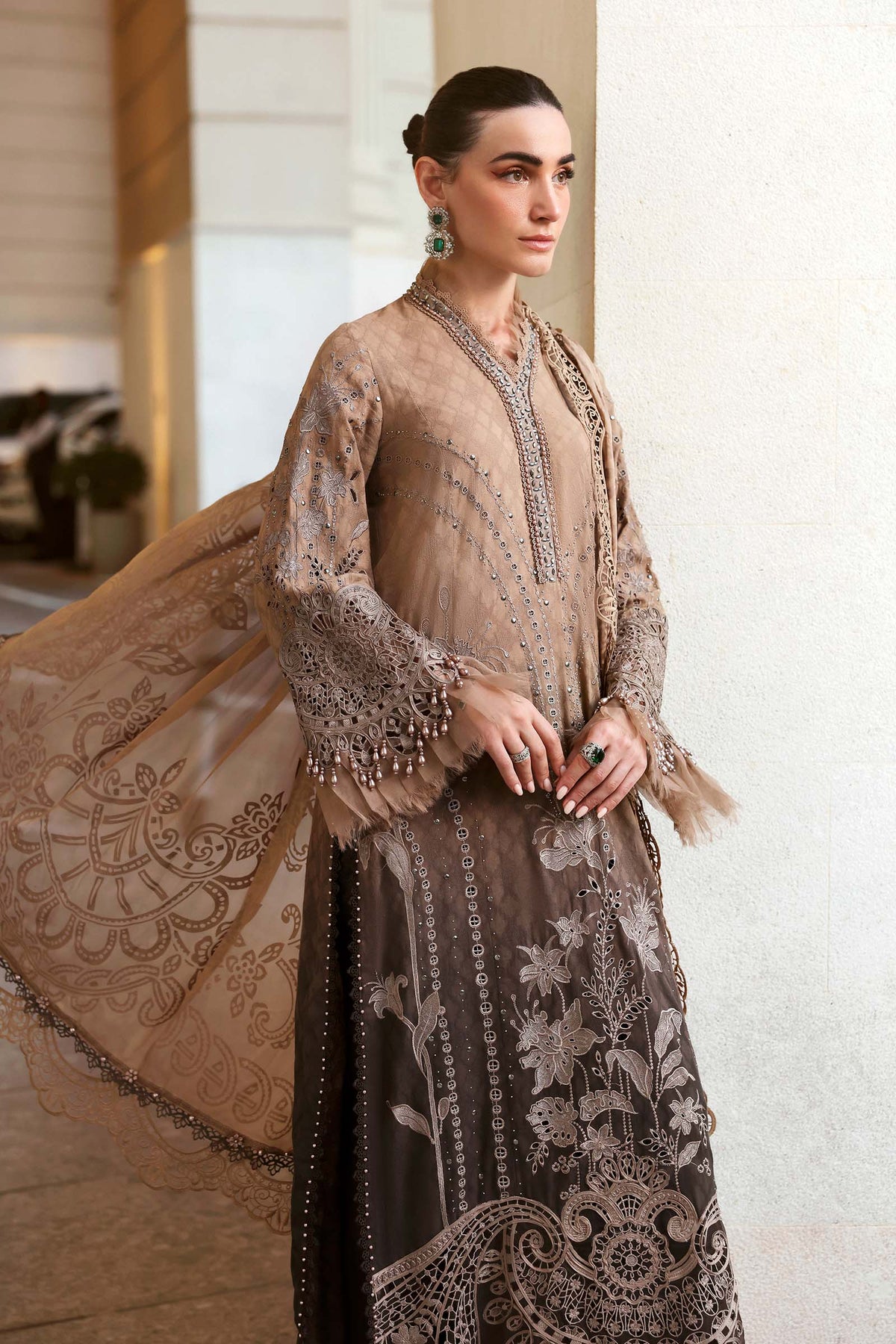 Maria B | Lawn 26 | D-2601-A, image 5