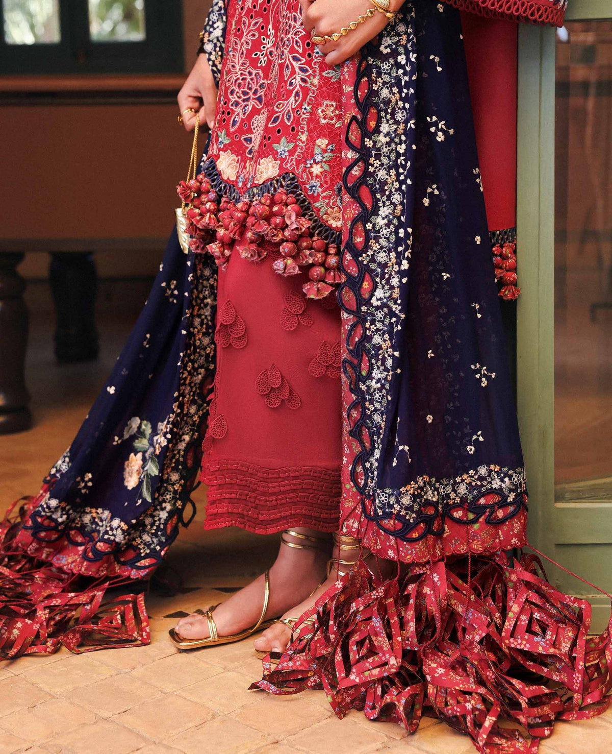 Republic Womenswear | Reine Luxury Lawn 26 | Belle Rosee, image 4