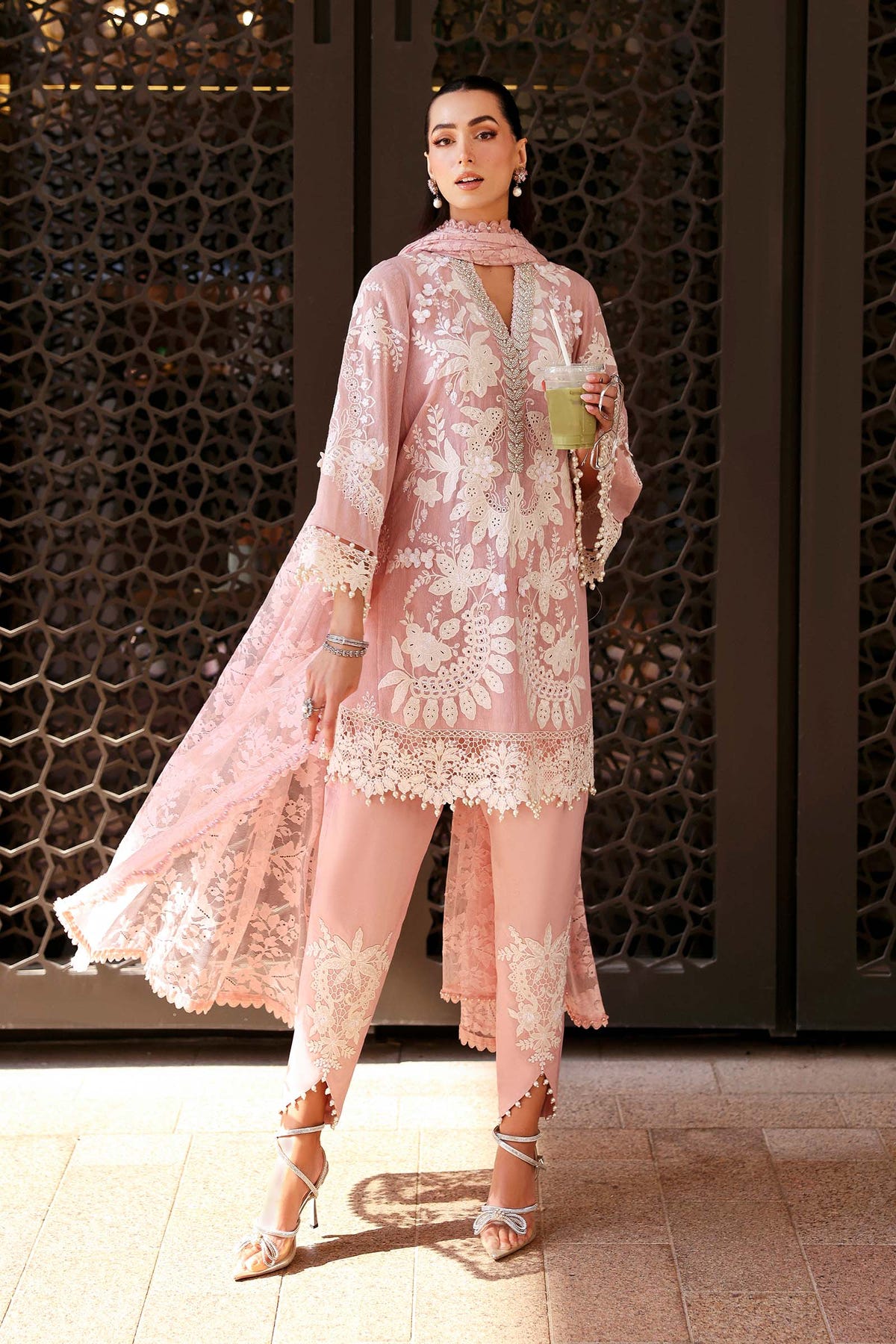 Maria B | Lawn 26 | D-2603-A