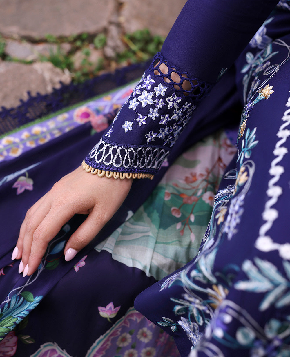 Republic Womenswear | Talia Luxury Lawn 25 | D3-B - Saia -  Republic Womenswear Ladies Clothes - Original Designer Dress - House of Maryam