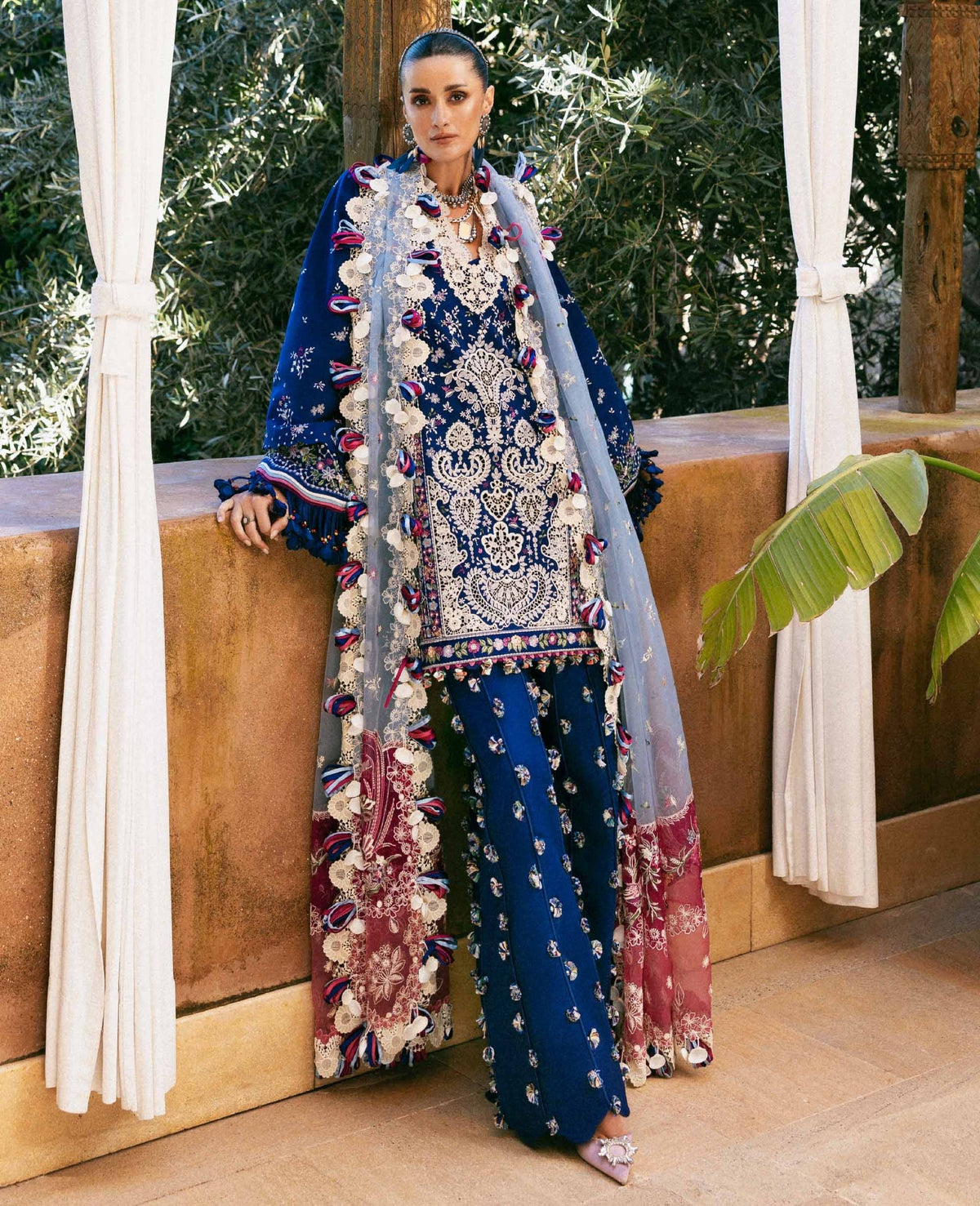 Republic Womenswear | Reine Luxury Lawn 26 | Sia-2