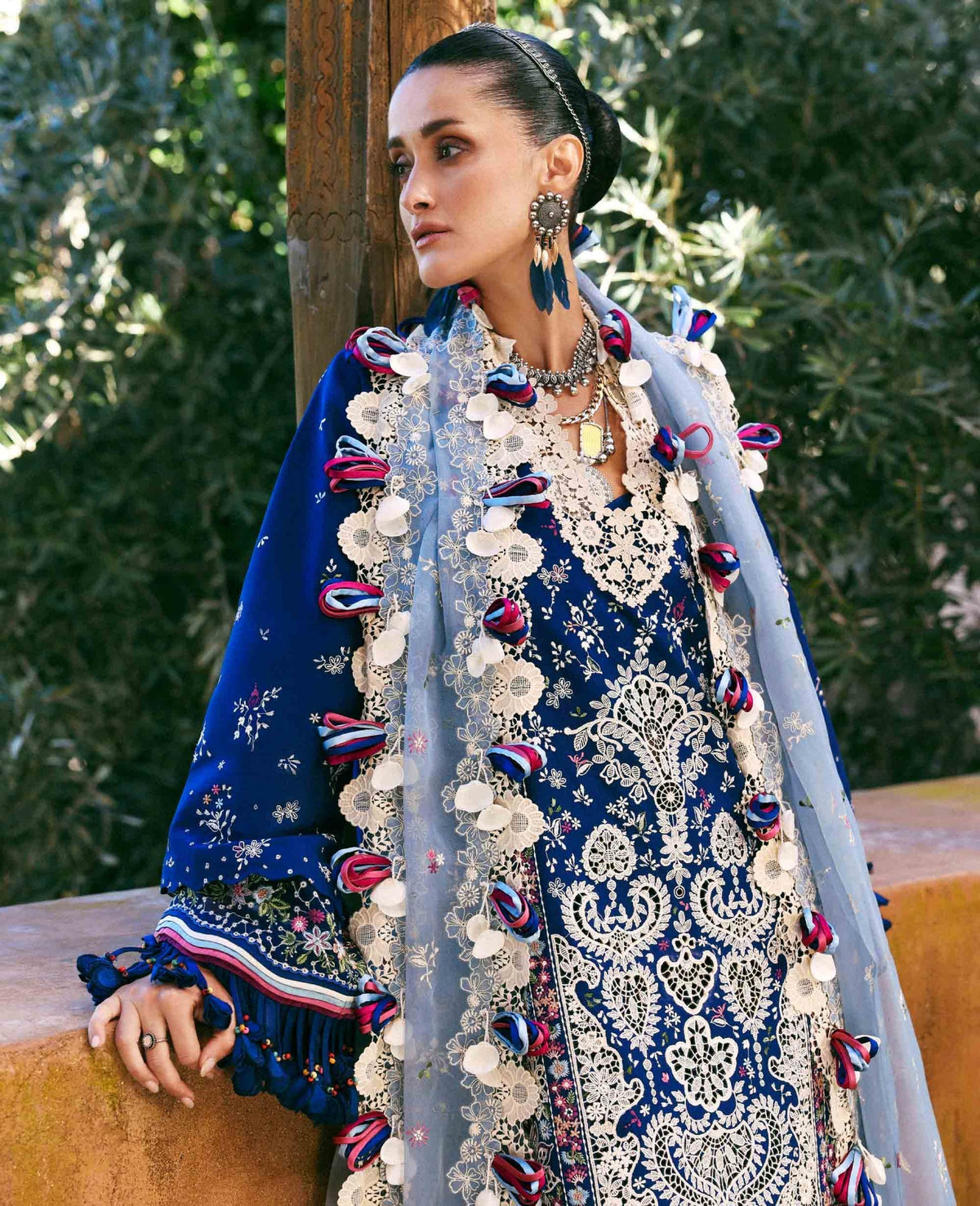 Republic Womenswear | Reine Luxury Lawn 26 | Sia, image 3