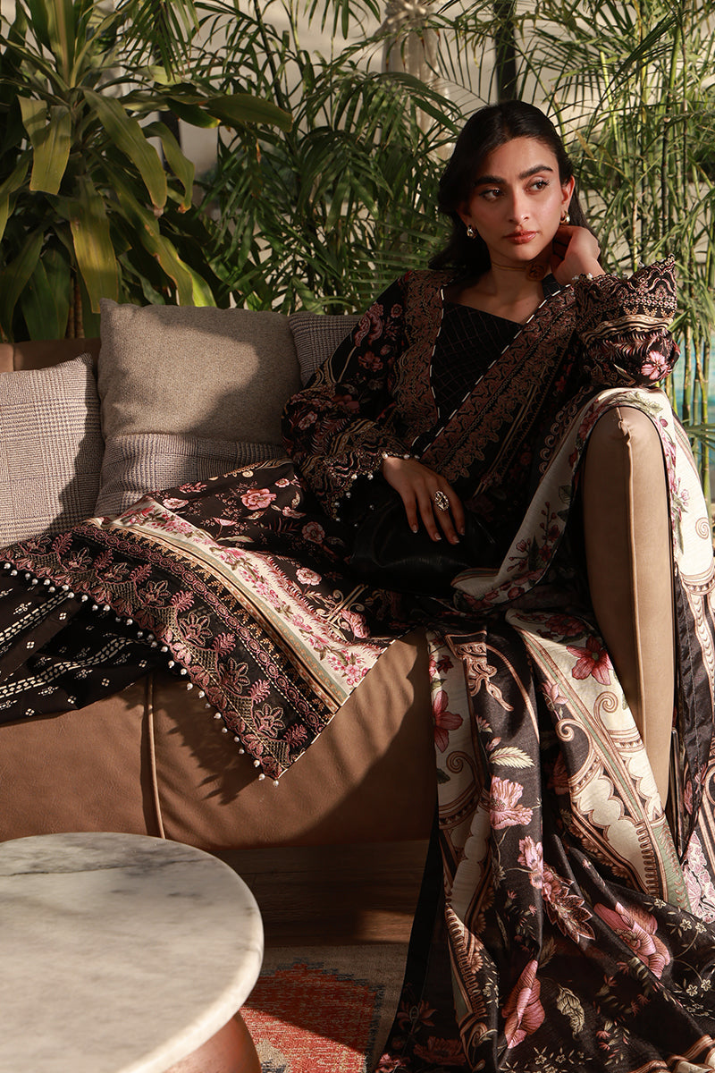 Gulaal | Delia Lawn | Soleil, image 5