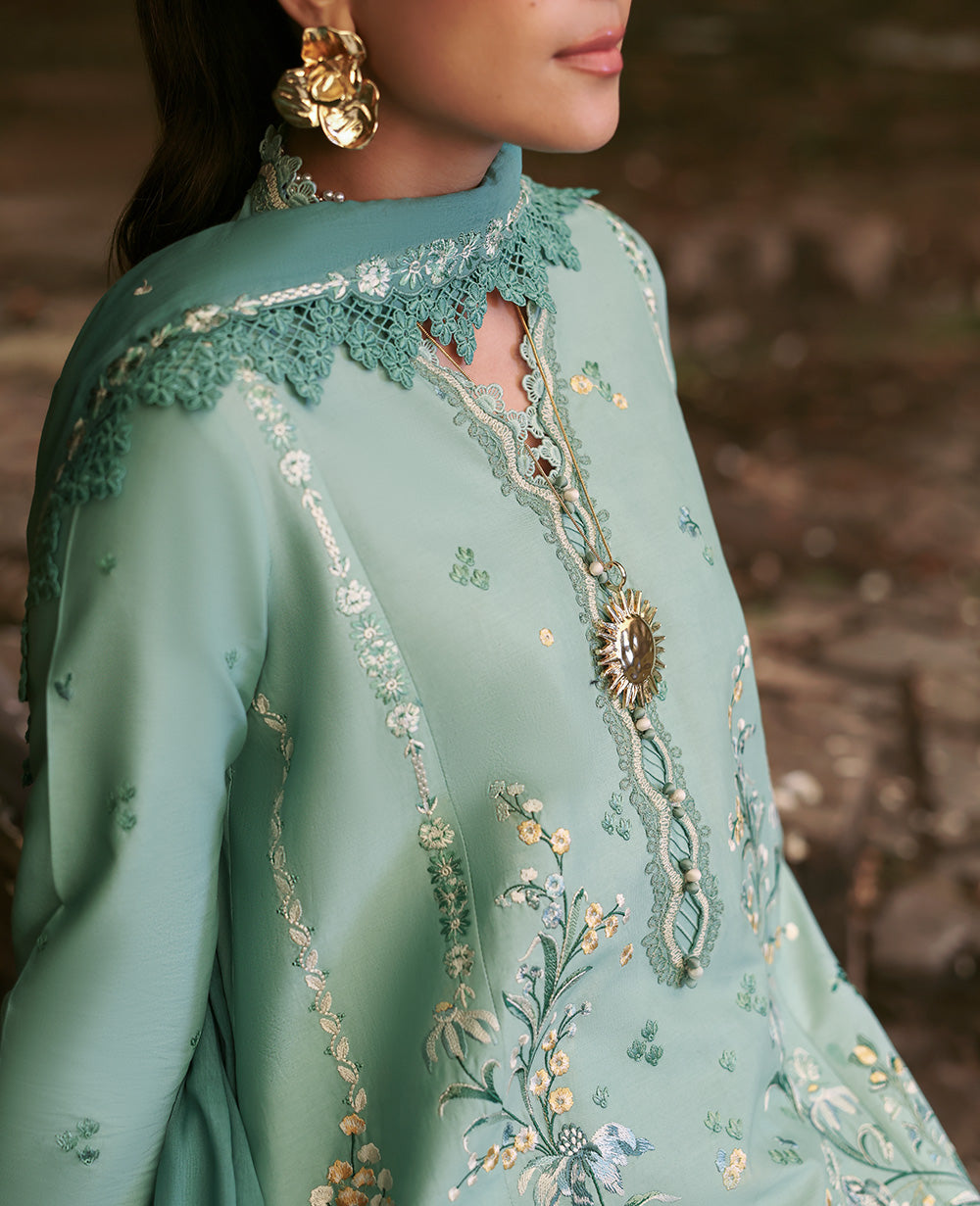 Republic Womenswear | Talia Luxury Lawn 25 | D5-A - Kaeliya -  Republic Womenswear Ladies Clothes - Original Designer Dress - House of Maryam