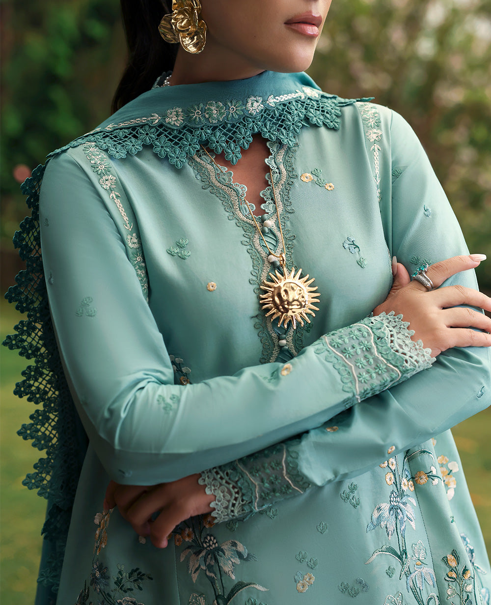 Republic Womenswear | Talia Luxury Lawn 25 | D5-A - Kaeliya -  Republic Womenswear Ladies Clothes - Original Designer Dress - House of Maryam
