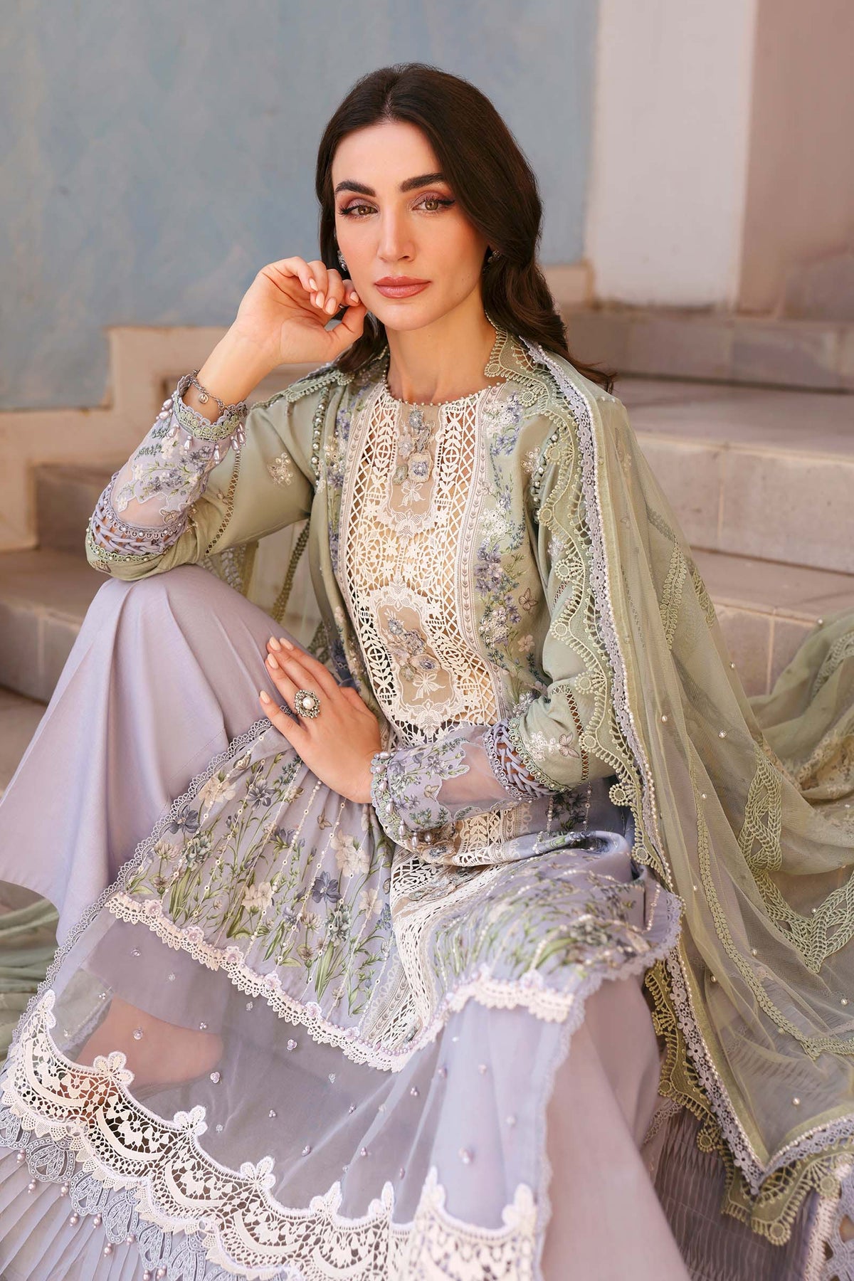 Maria B | Lawn 26 | D-2606-B-5