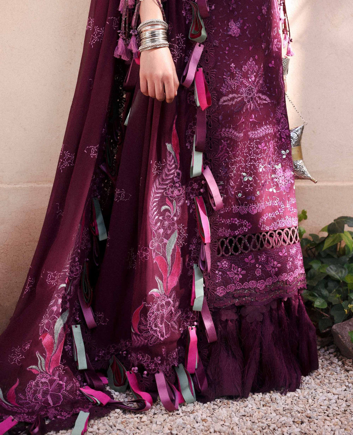 Republic Womenswear | Reine Luxury Lawn 26 | Icie, image 2