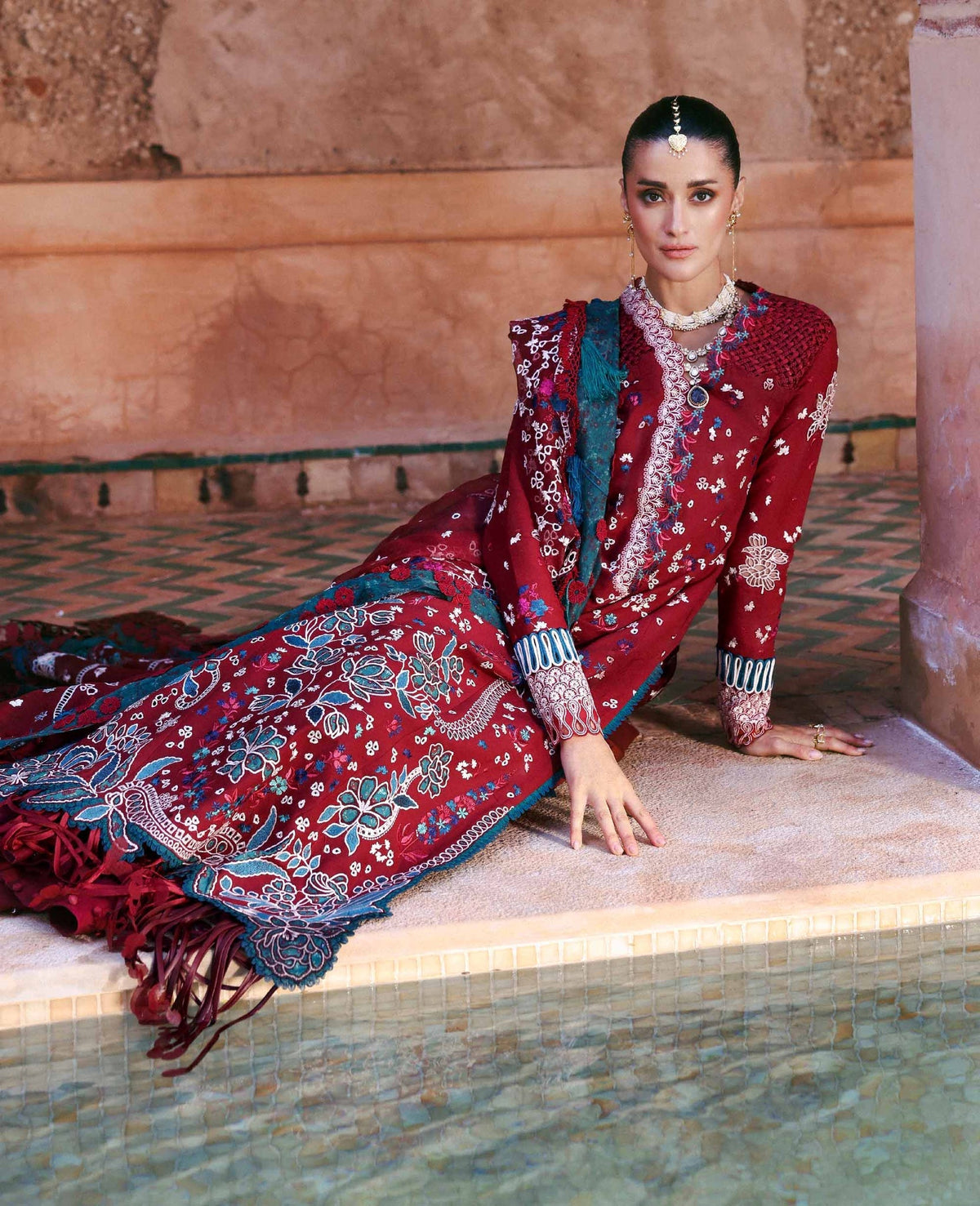 Republic Womenswear | Reine Luxury Lawn 26 | Eden, image 4