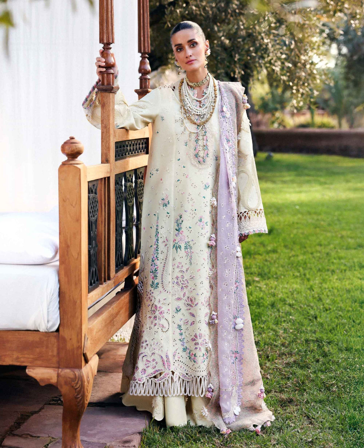 Republic Womenswear | Reine Luxury Lawn 26 | Lumi-2