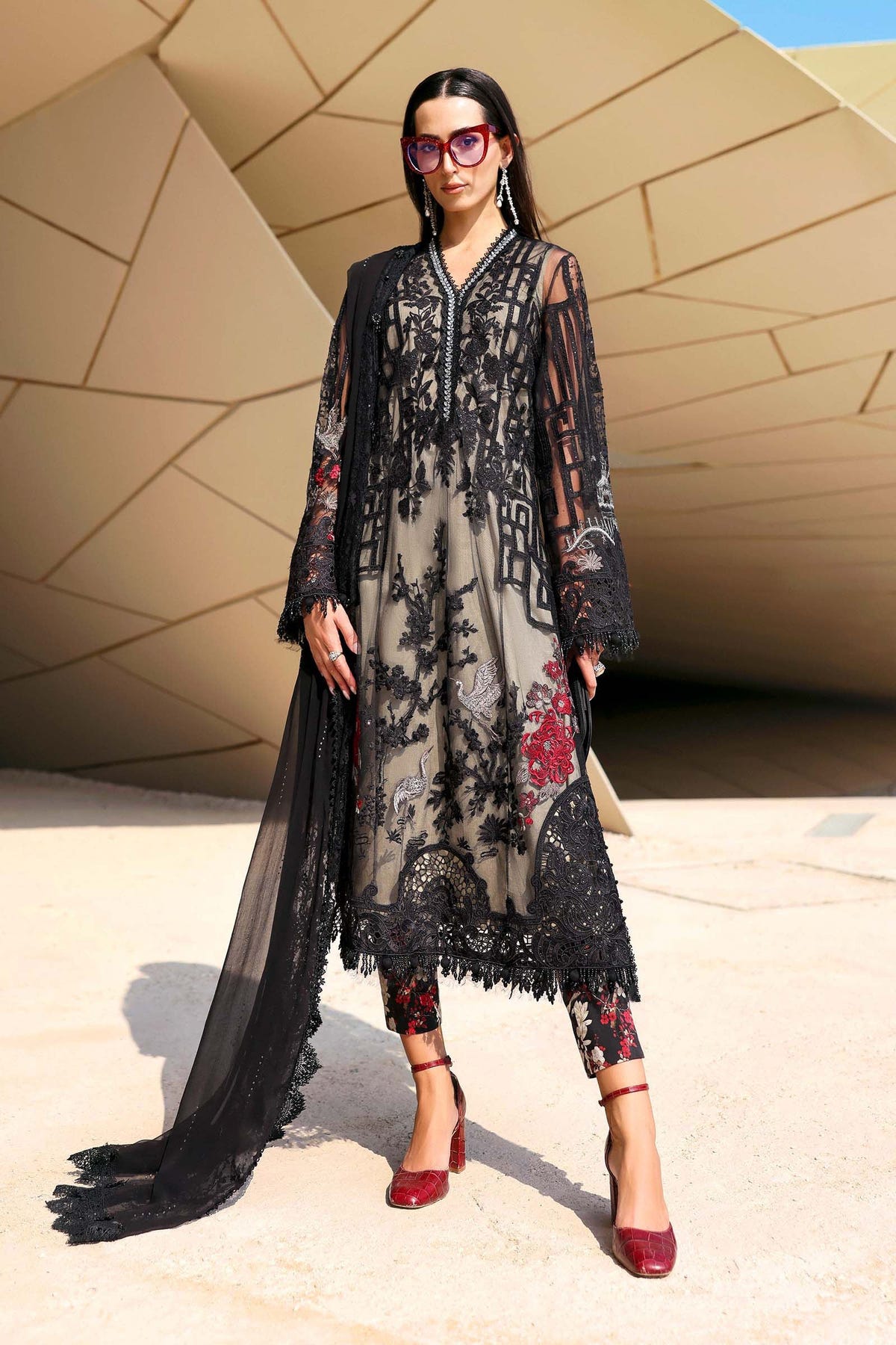 Maria B | Lawn 26 | D-2607-B