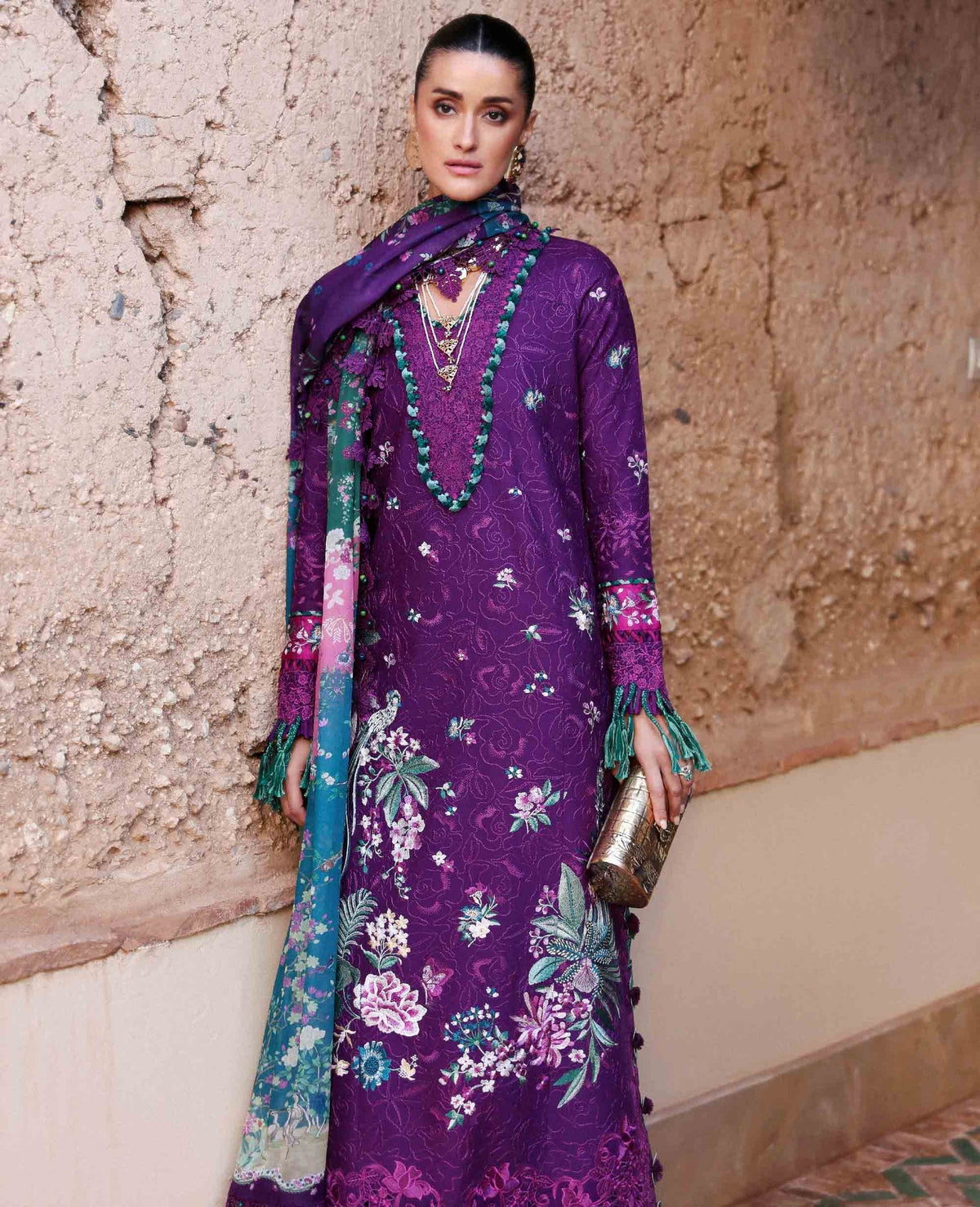 Republic Womenswear | Reine Luxury Lawn 26 | Nia, image 2