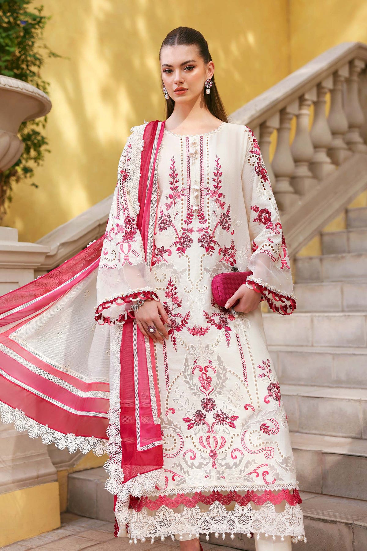 Maria B | Lawn 26 | D-2609-A