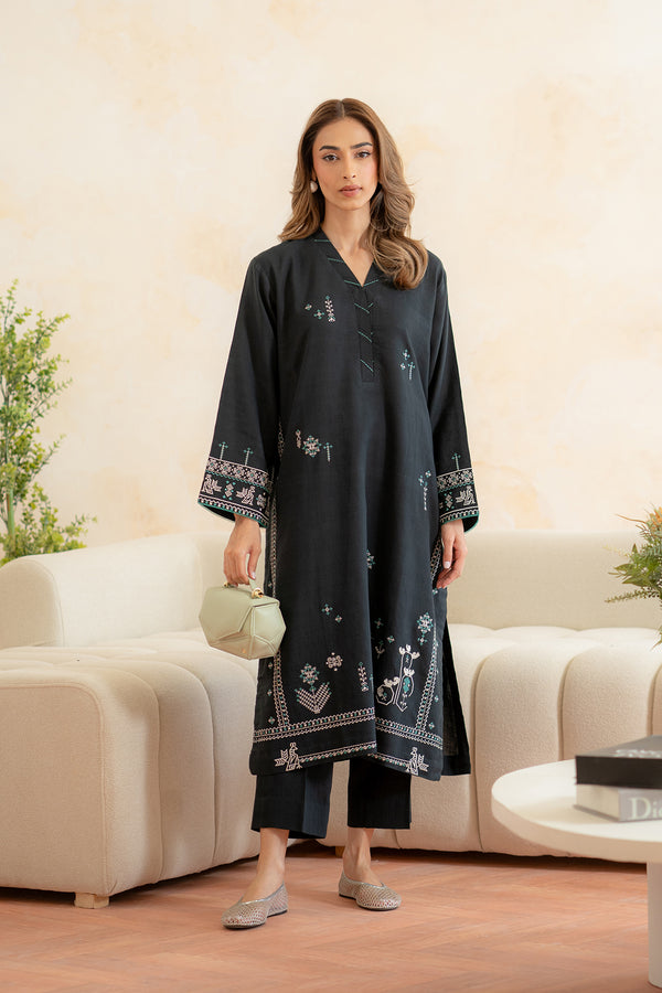 Sahar | Pret Essentials Winter 25 | Black Pearl
