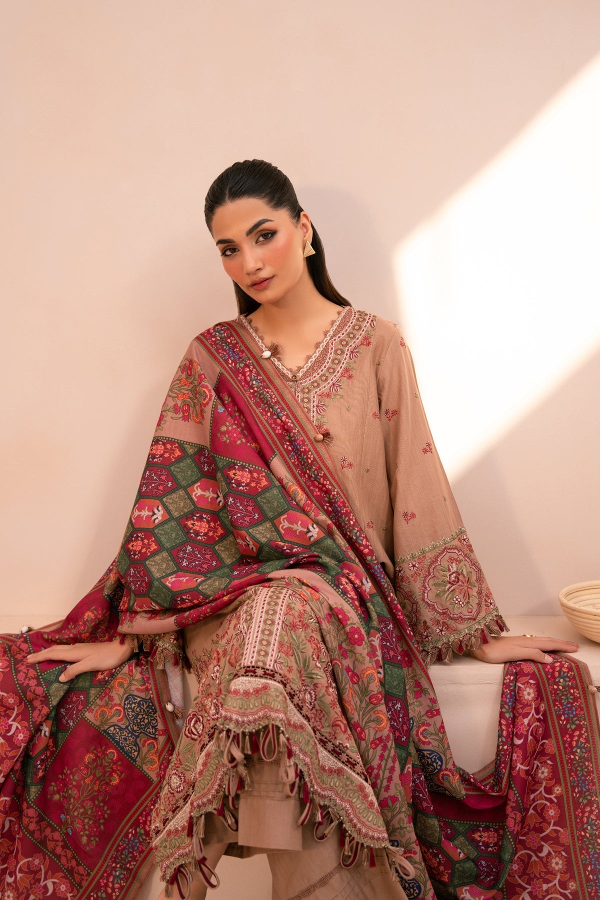 Xenia Formals | Rang e Khizan | DAFIYAH, image 5