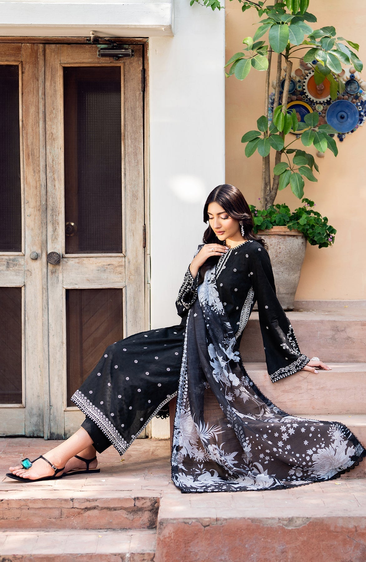 Zarif | Nura Textured Lawn 25 |  MILHA -  Zarif Ladies Clothes - Original Designer Dress - House of Maryam