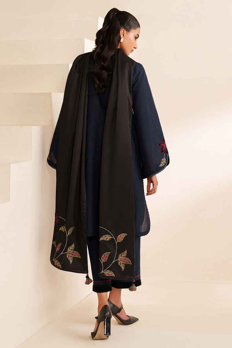 Jazmin | Winter 25 | UW-0216