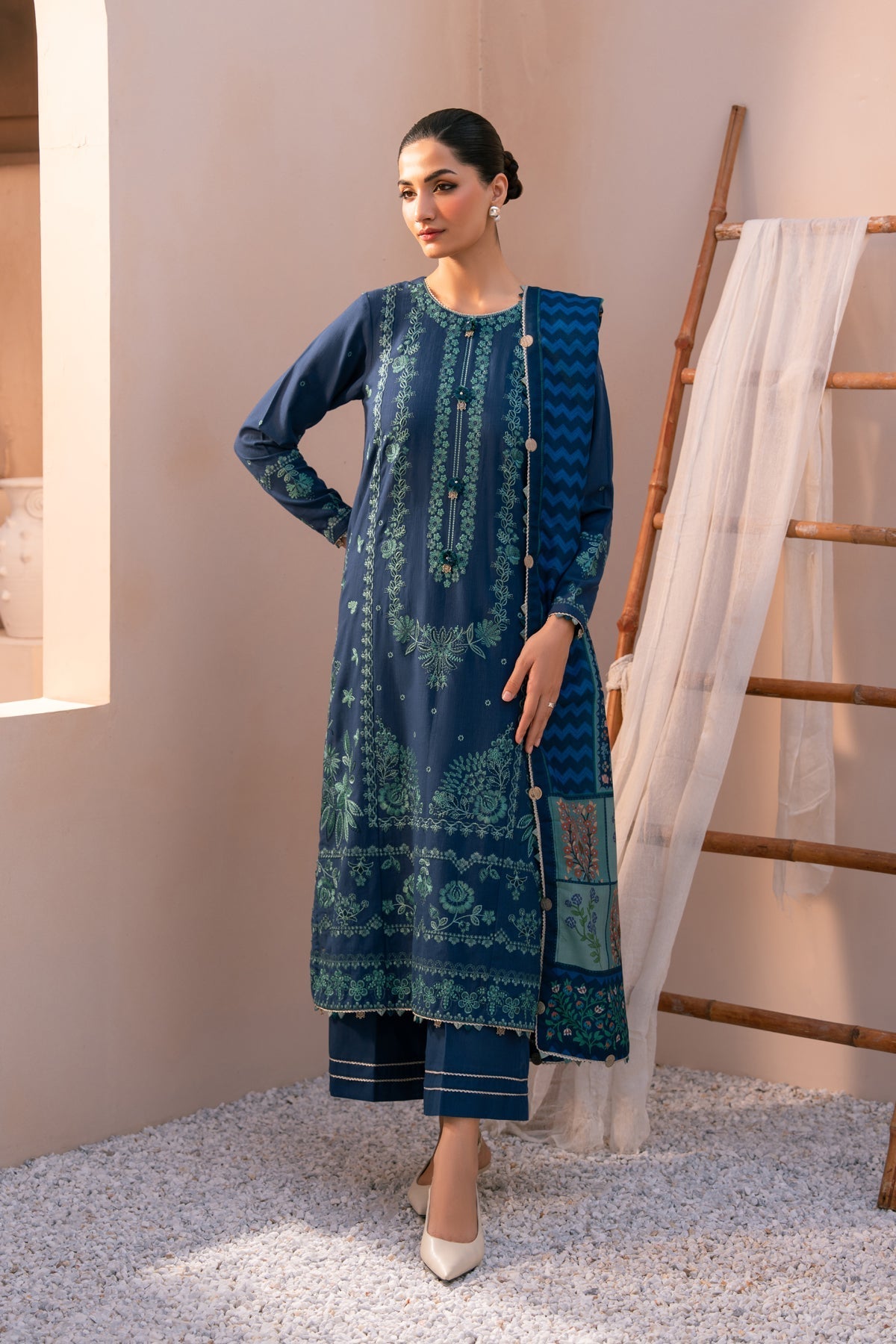 Xenia Formals | Rang e Khizan | SAIRA-4