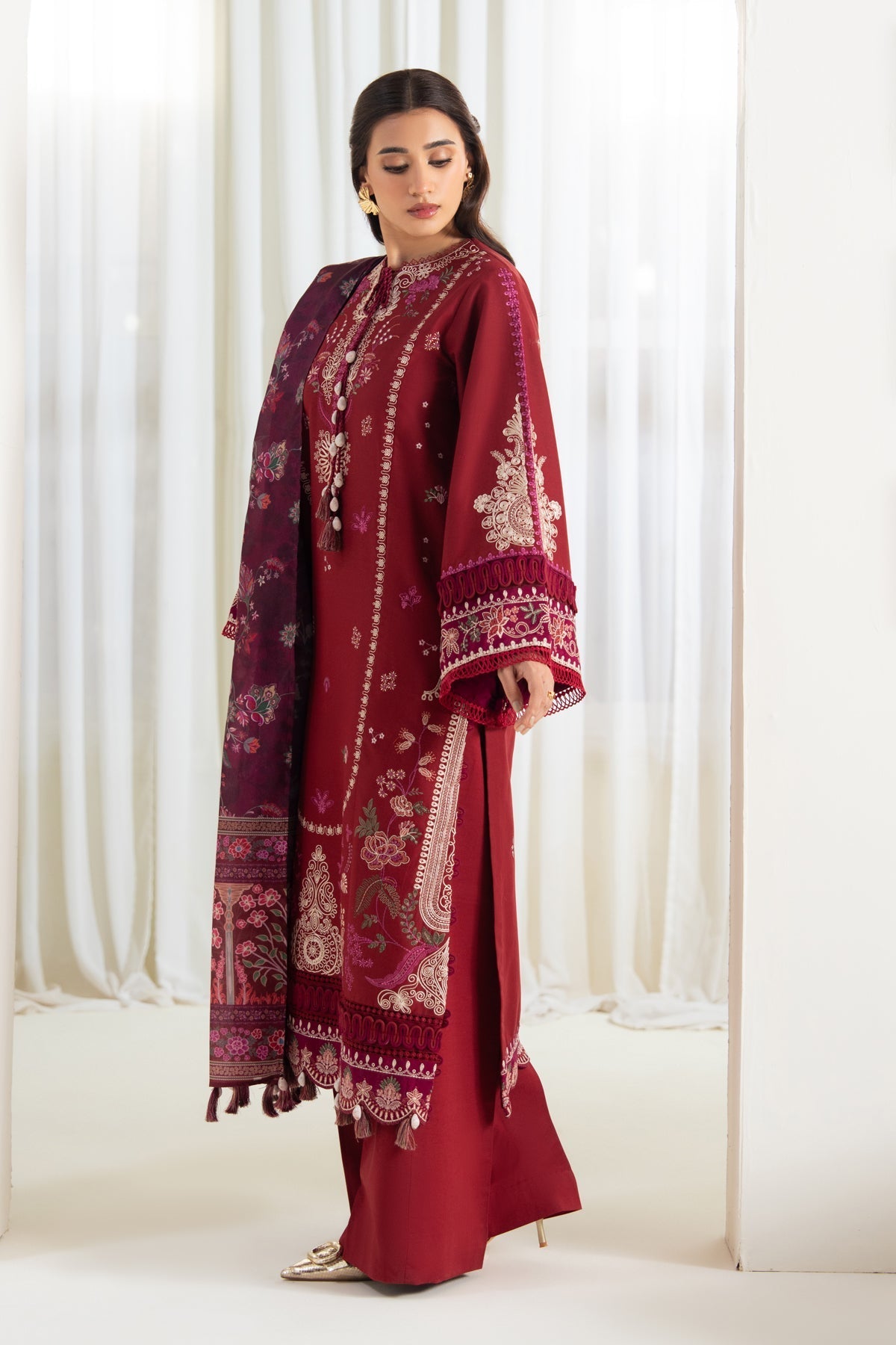 Xenia Formals | Namah Lawn 26 | EMBRACE-5
