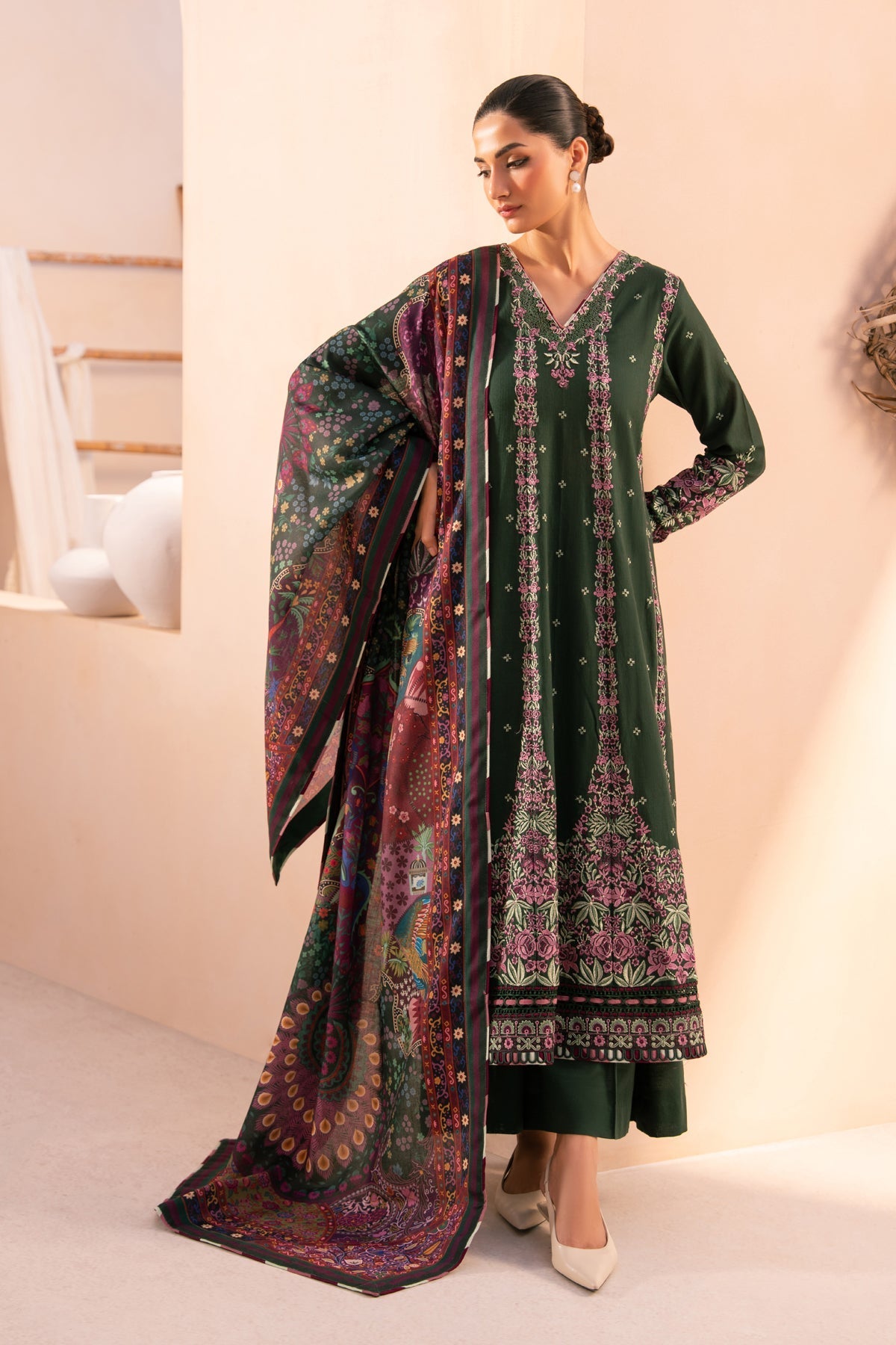 Xenia Formals | Rang e Khizan | ANYA, image 3