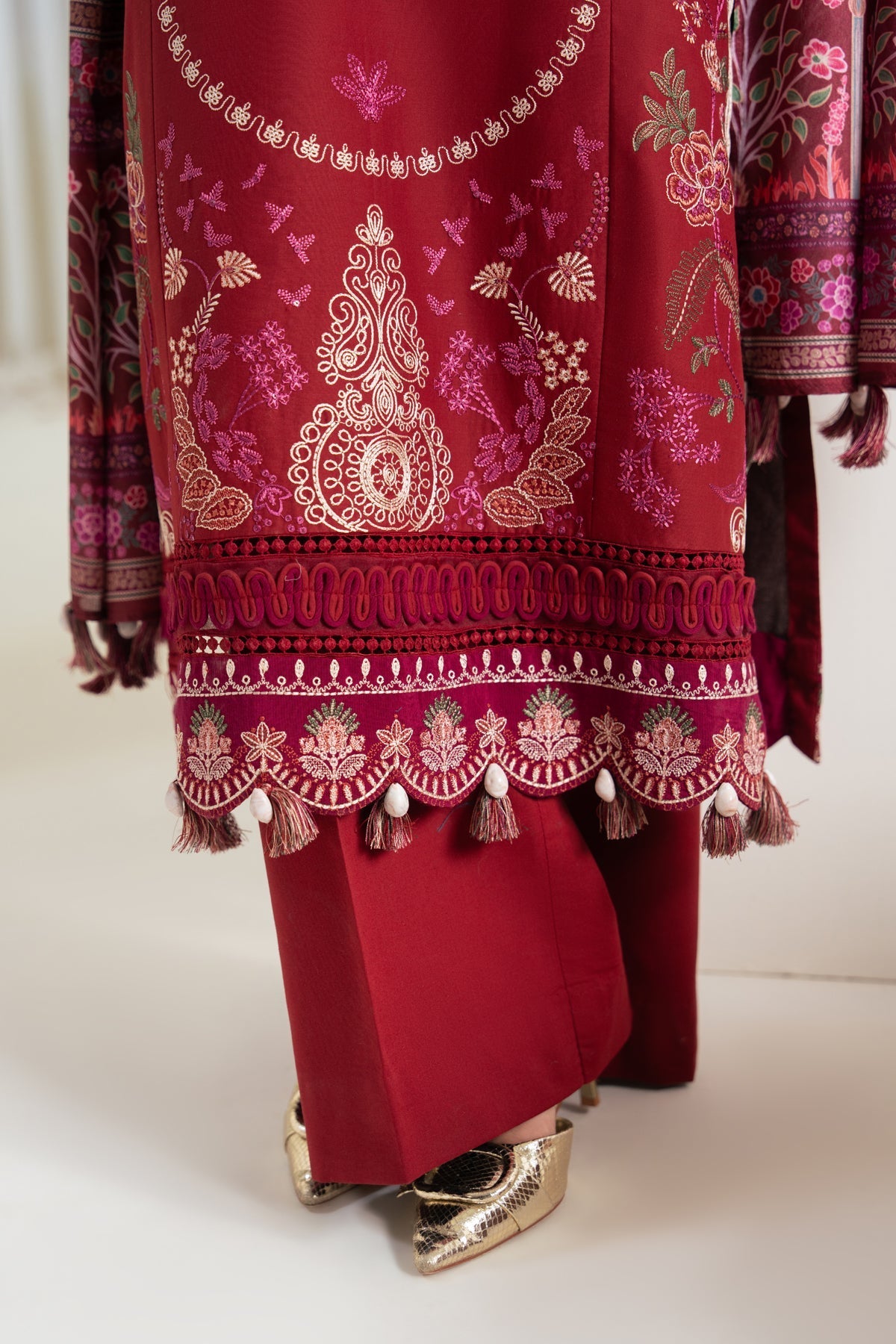 Xenia Formals | Namah Lawn 26 | EMBRACE-9
