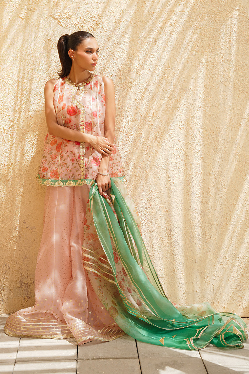 Sania Maskatiya | Summer Festive 26 | Izna, image 4