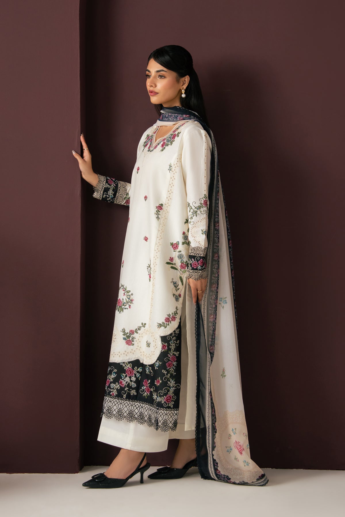 Xenia Formals | Namah Lawn 26 | ECLIPSE, image 3