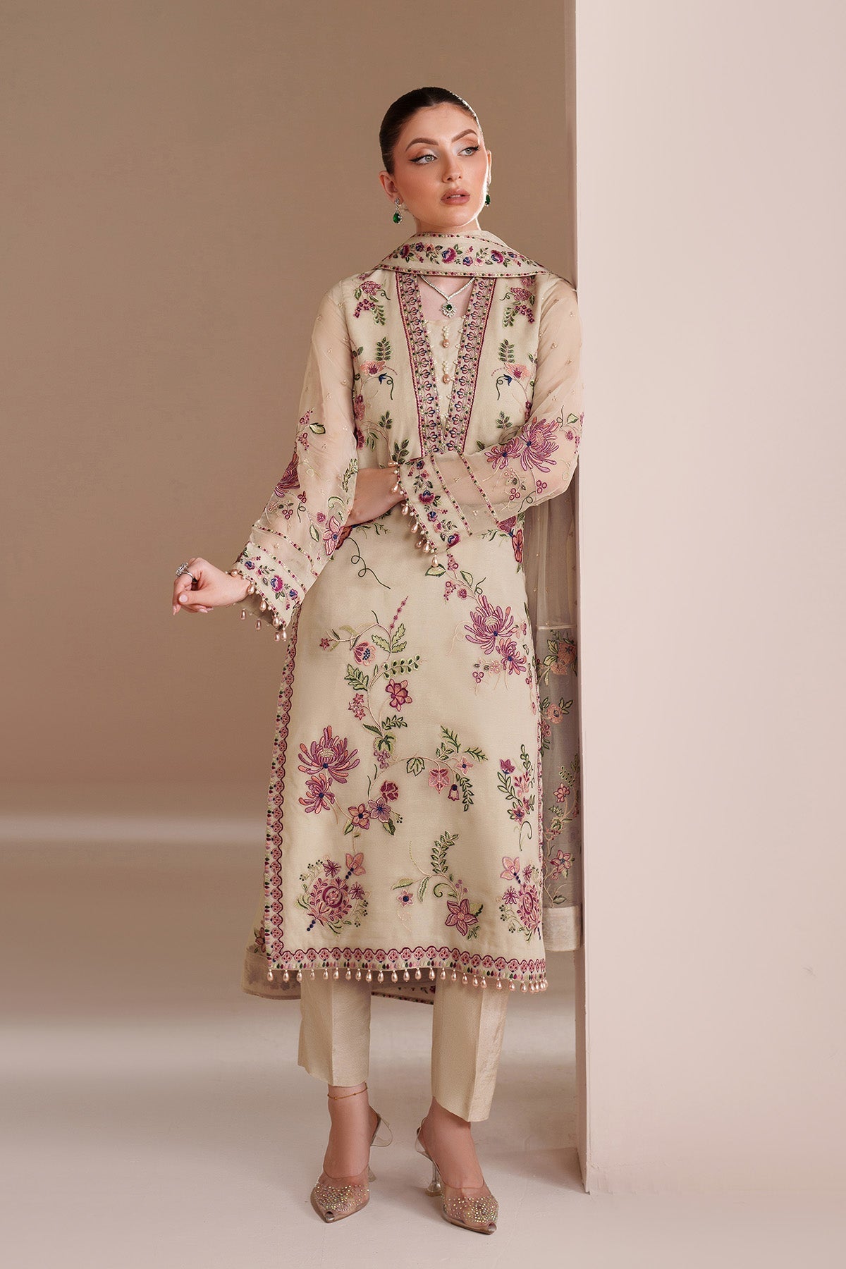 Alizeh | Threads Eid Festive Edit 26 | AF-BDHG-5041-Victoria-4