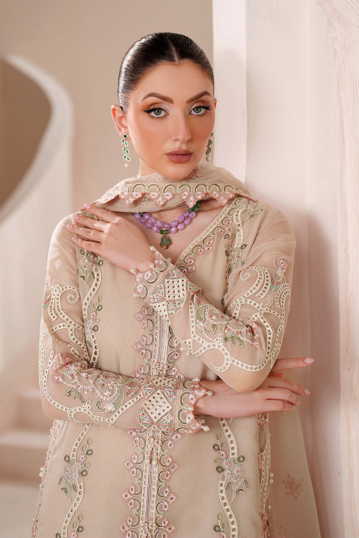 Alizeh | Threads Eid Festive Edit 26 | AF-BDHG-5037-Niora, image 3